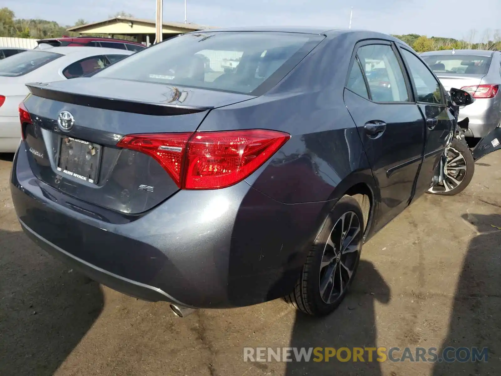 4 Photograph of a damaged car 2T1BURHE9KC155902 TOYOTA COROLLA 2019