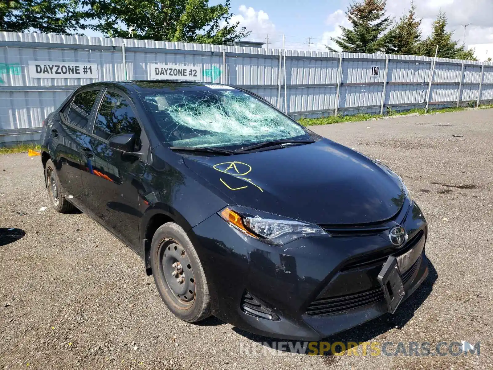 1 Photograph of a damaged car 2T1BURHE9KC156211 TOYOTA COROLLA 2019