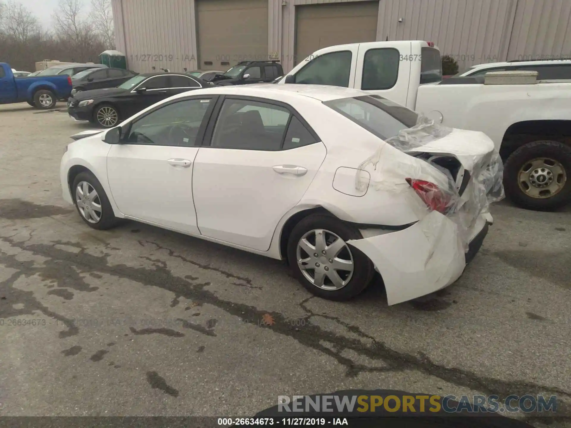 3 Photograph of a damaged car 2T1BURHE9KC156998 TOYOTA COROLLA 2019