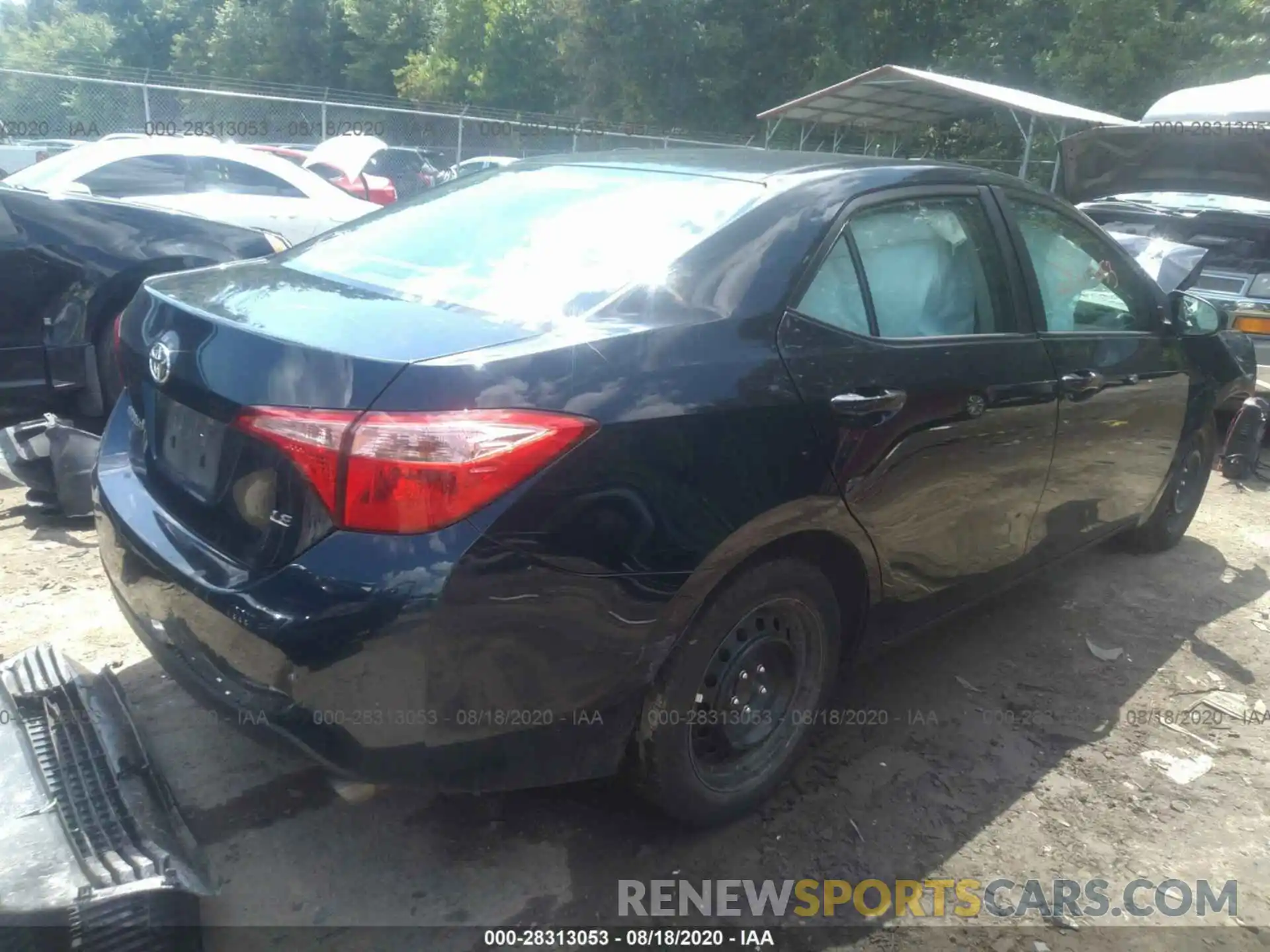 4 Photograph of a damaged car 2T1BURHE9KC157228 TOYOTA COROLLA 2019