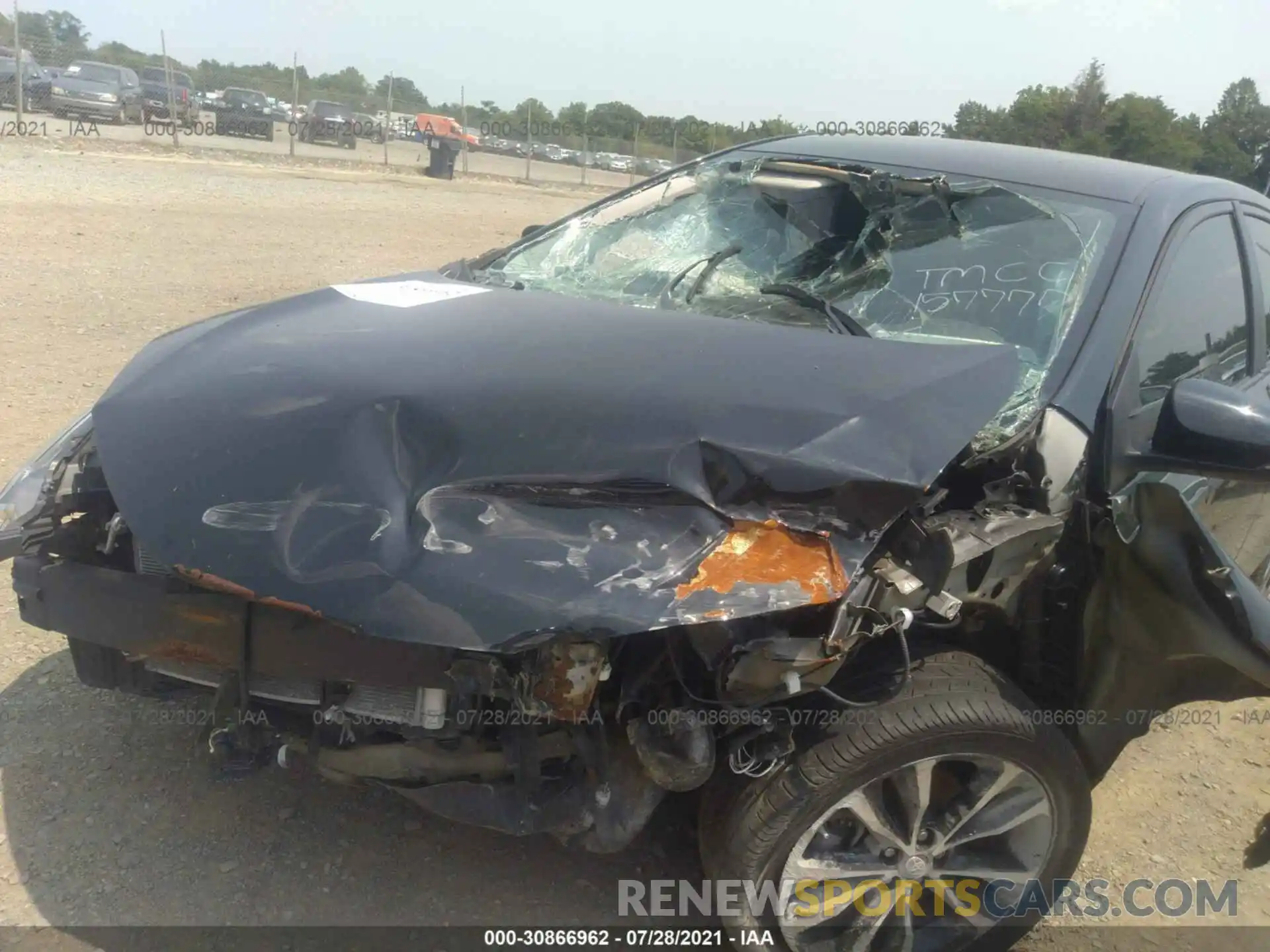 6 Photograph of a damaged car 2T1BURHE9KC157777 TOYOTA COROLLA 2019