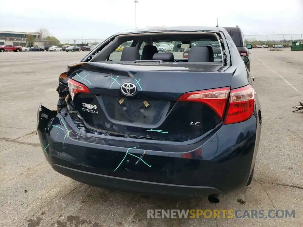 9 Photograph of a damaged car 2T1BURHE9KC158489 TOYOTA COROLLA 2019