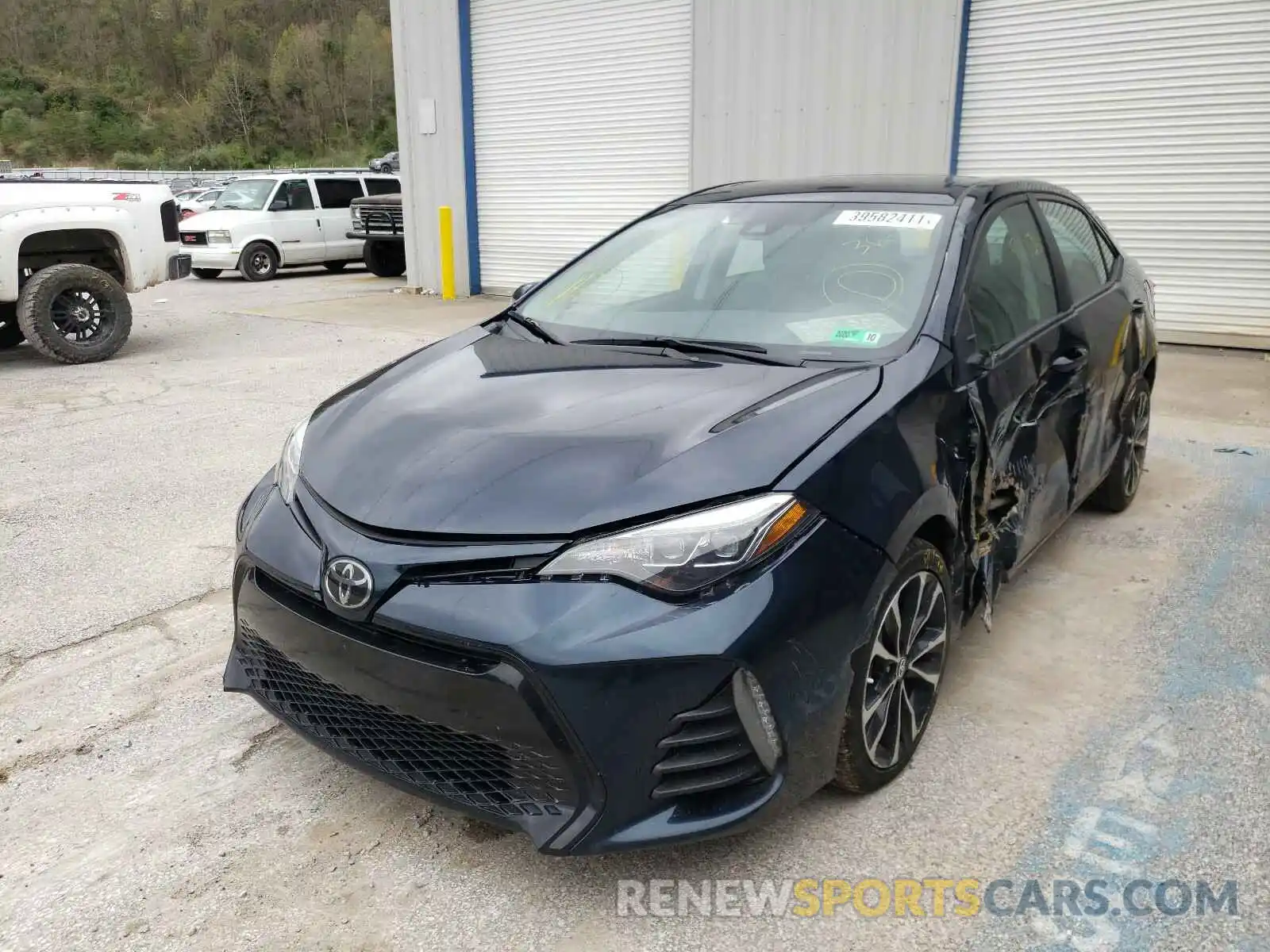 2 Photograph of a damaged car 2T1BURHE9KC158816 TOYOTA COROLLA 2019