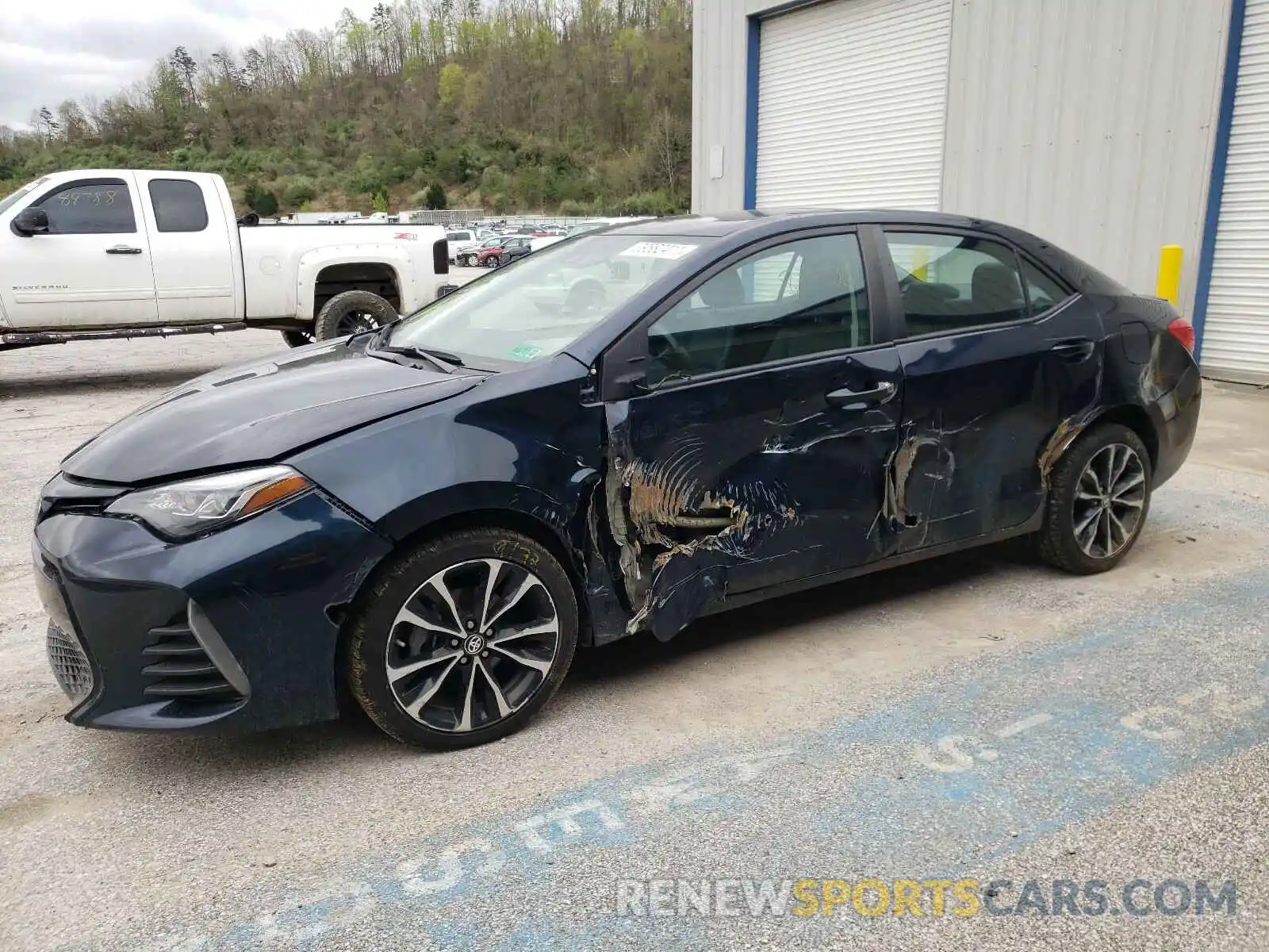 9 Photograph of a damaged car 2T1BURHE9KC158816 TOYOTA COROLLA 2019