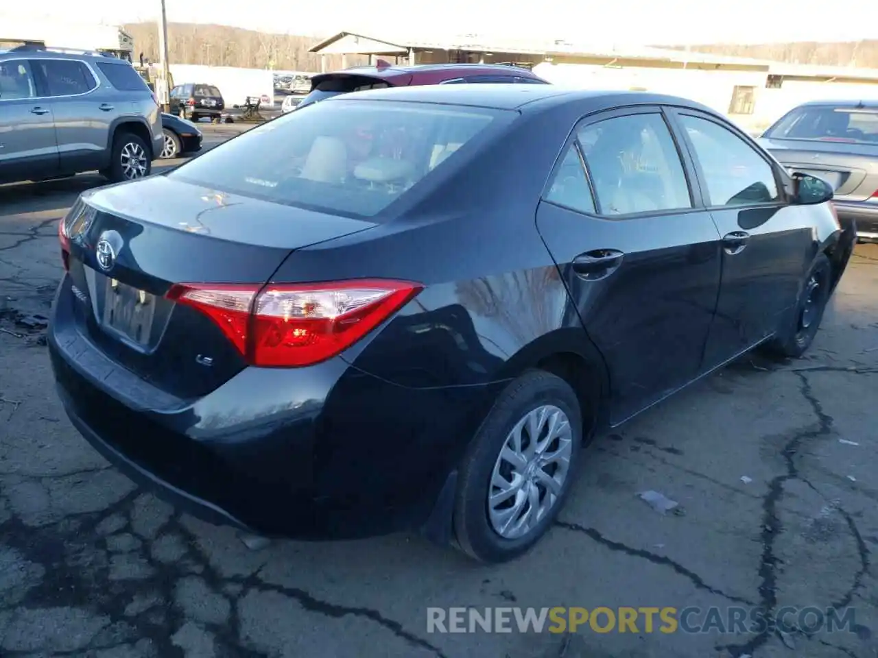 4 Photograph of a damaged car 2T1BURHE9KC158864 TOYOTA COROLLA 2019