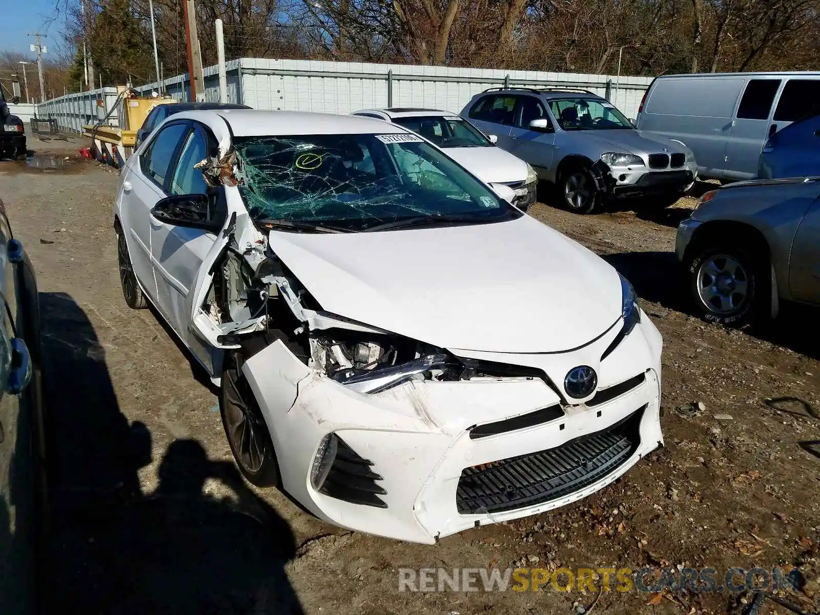 1 Photograph of a damaged car 2T1BURHE9KC158881 TOYOTA COROLLA 2019