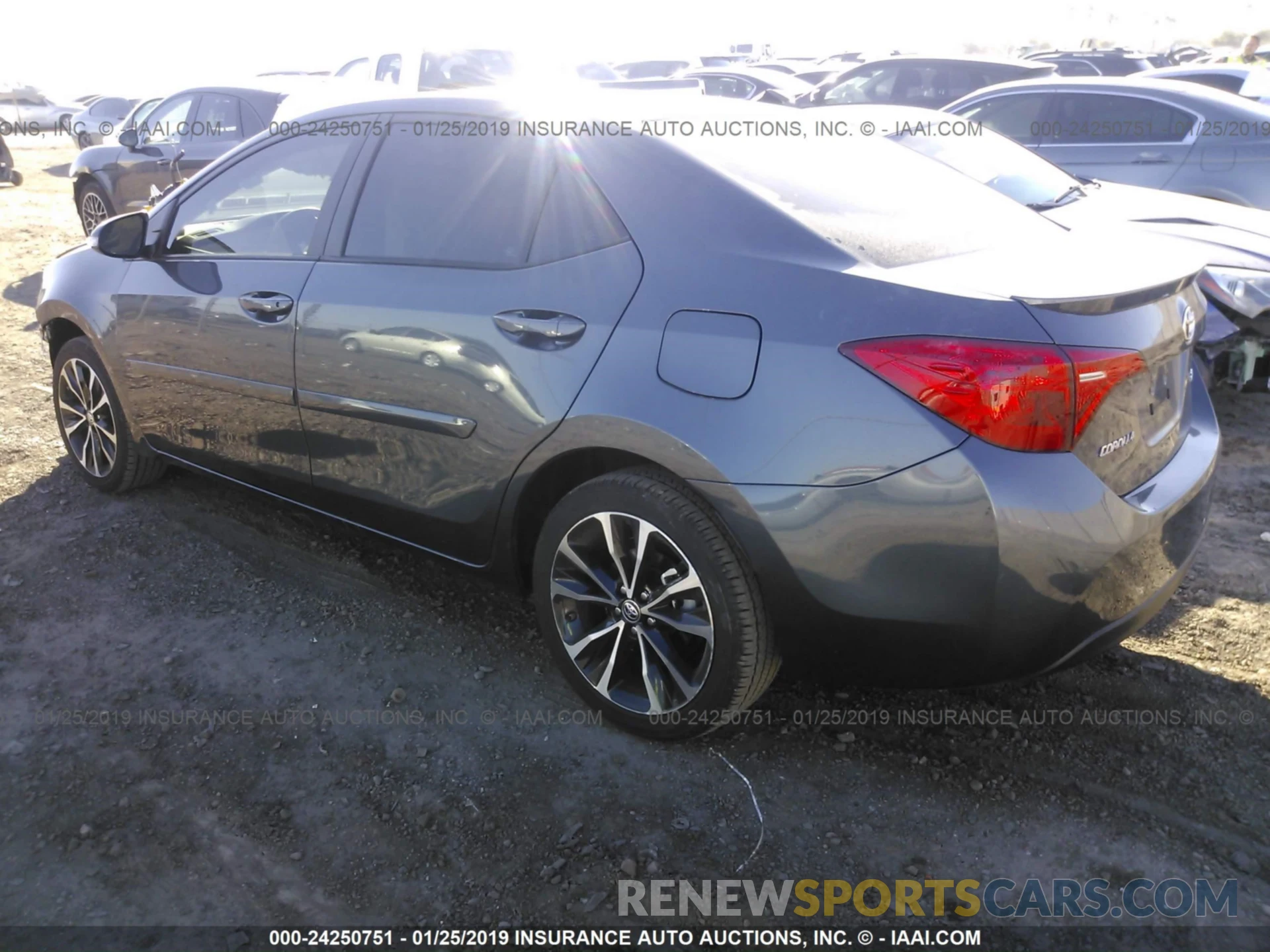 3 Photograph of a damaged car 2T1BURHE9KC159500 TOYOTA COROLLA 2019