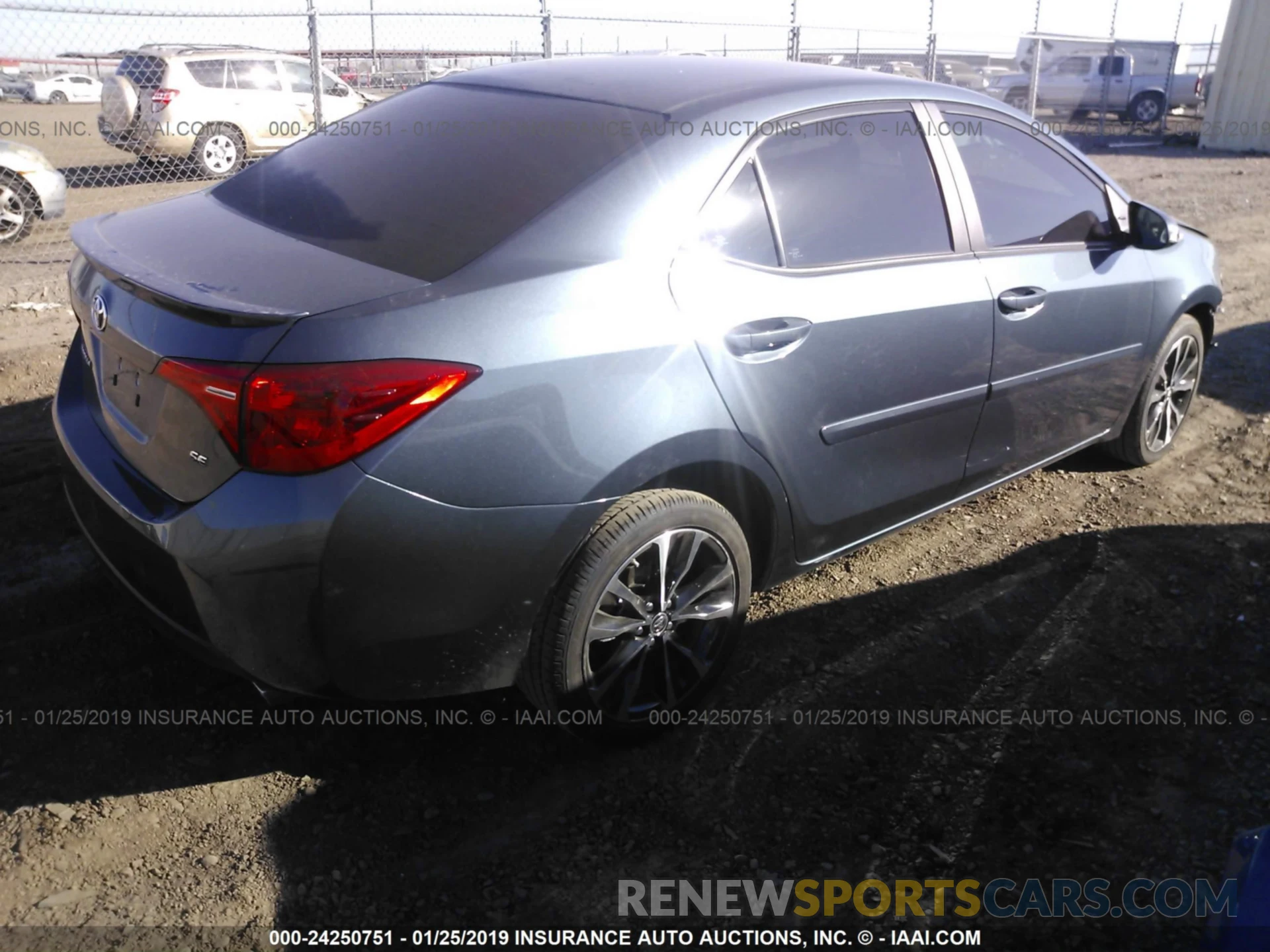 4 Photograph of a damaged car 2T1BURHE9KC159500 TOYOTA COROLLA 2019