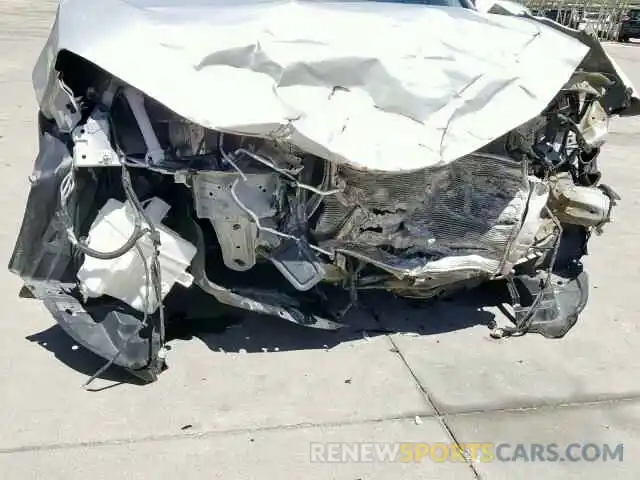 9 Photograph of a damaged car 2T1BURHE9KC159576 TOYOTA COROLLA 2019