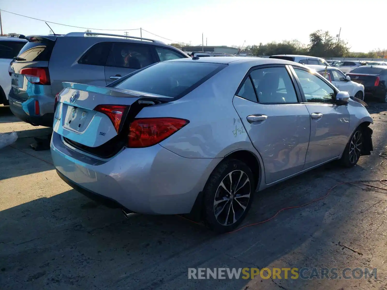 4 Photograph of a damaged car 2T1BURHE9KC162655 TOYOTA COROLLA 2019