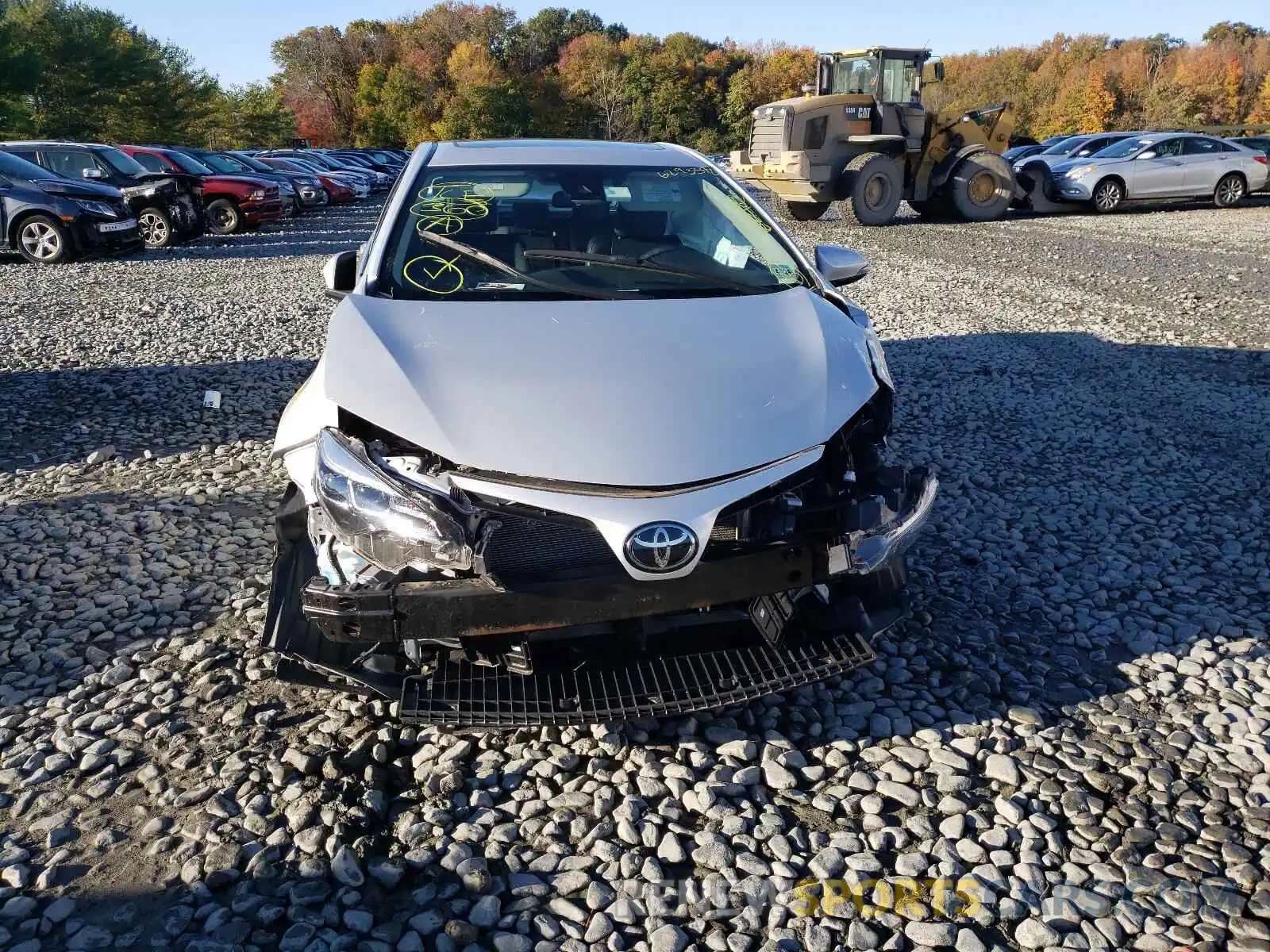 9 Photograph of a damaged car 2T1BURHE9KC162655 TOYOTA COROLLA 2019