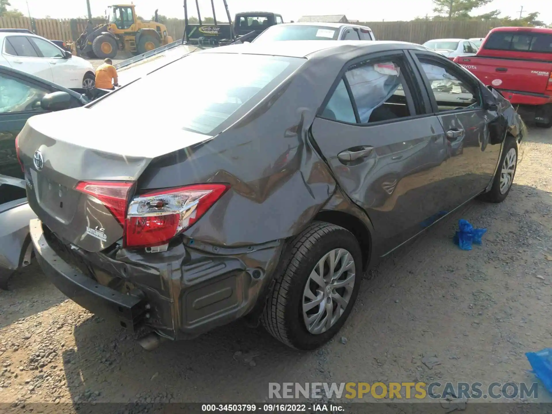 4 Photograph of a damaged car 2T1BURHE9KC162722 TOYOTA COROLLA 2019