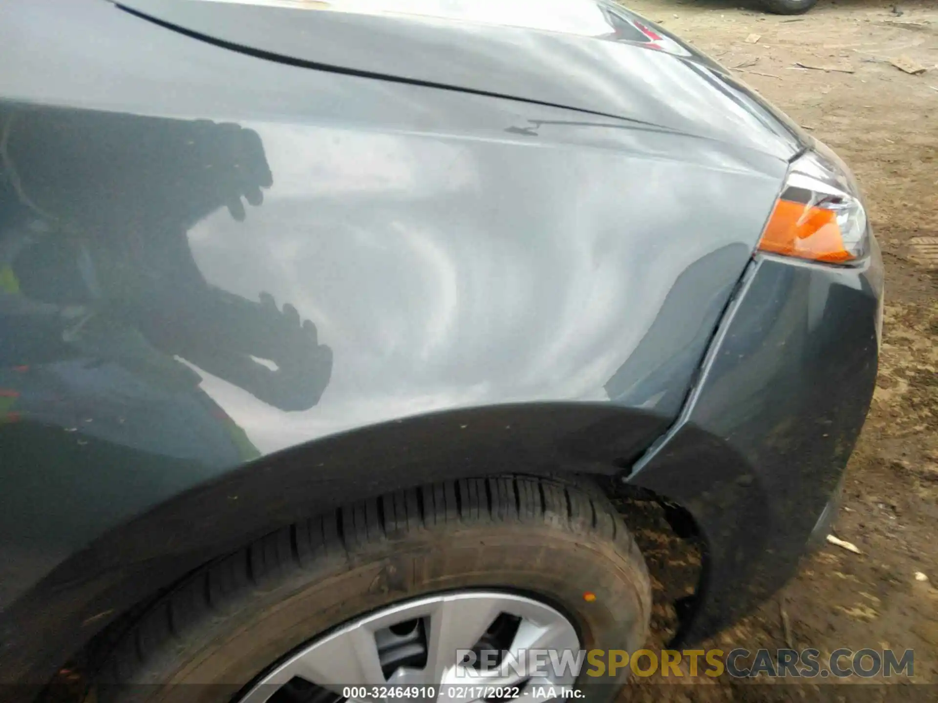 6 Photograph of a damaged car 2T1BURHE9KC163661 TOYOTA COROLLA 2019