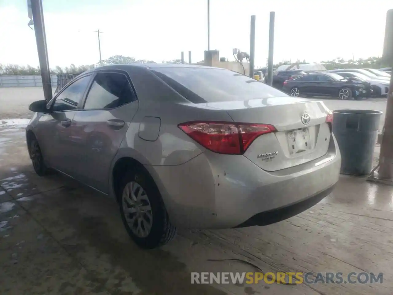 3 Photograph of a damaged car 2T1BURHE9KC163725 TOYOTA COROLLA 2019