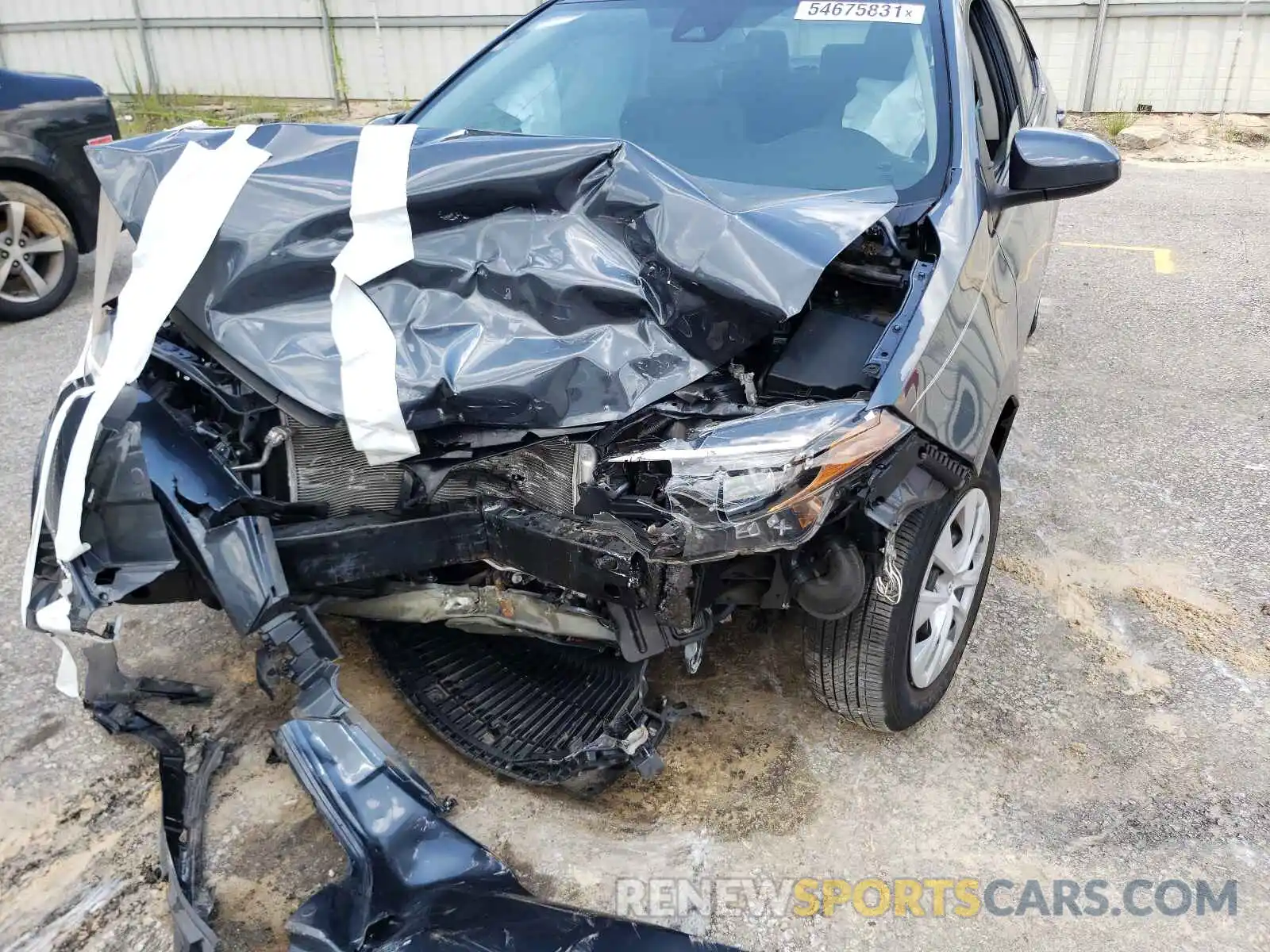 9 Photograph of a damaged car 2T1BURHE9KC163773 TOYOTA COROLLA 2019