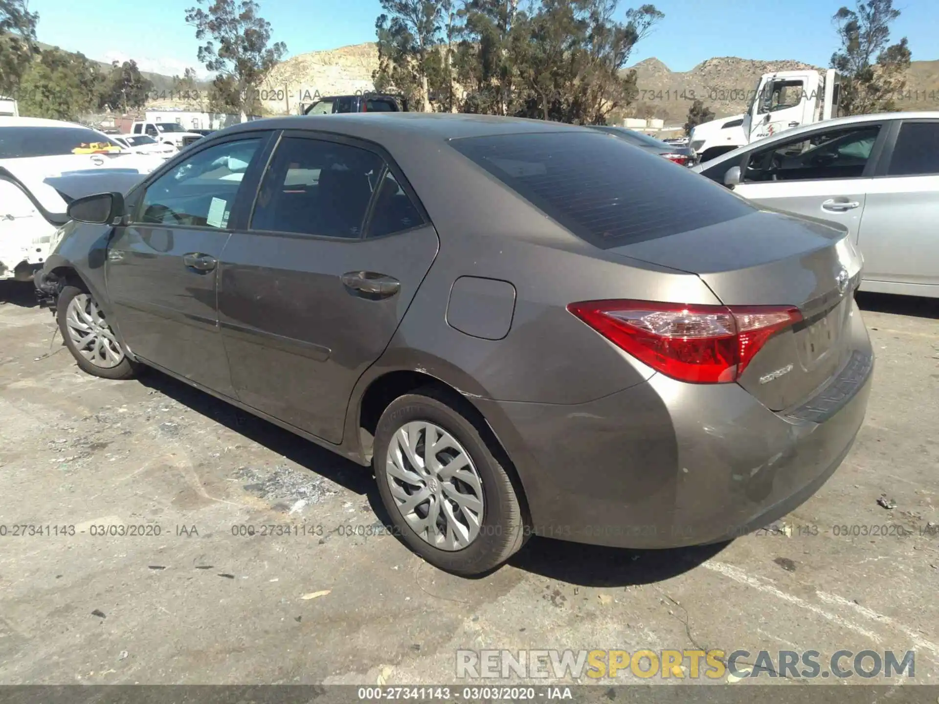 3 Photograph of a damaged car 2T1BURHE9KC163952 TOYOTA COROLLA 2019