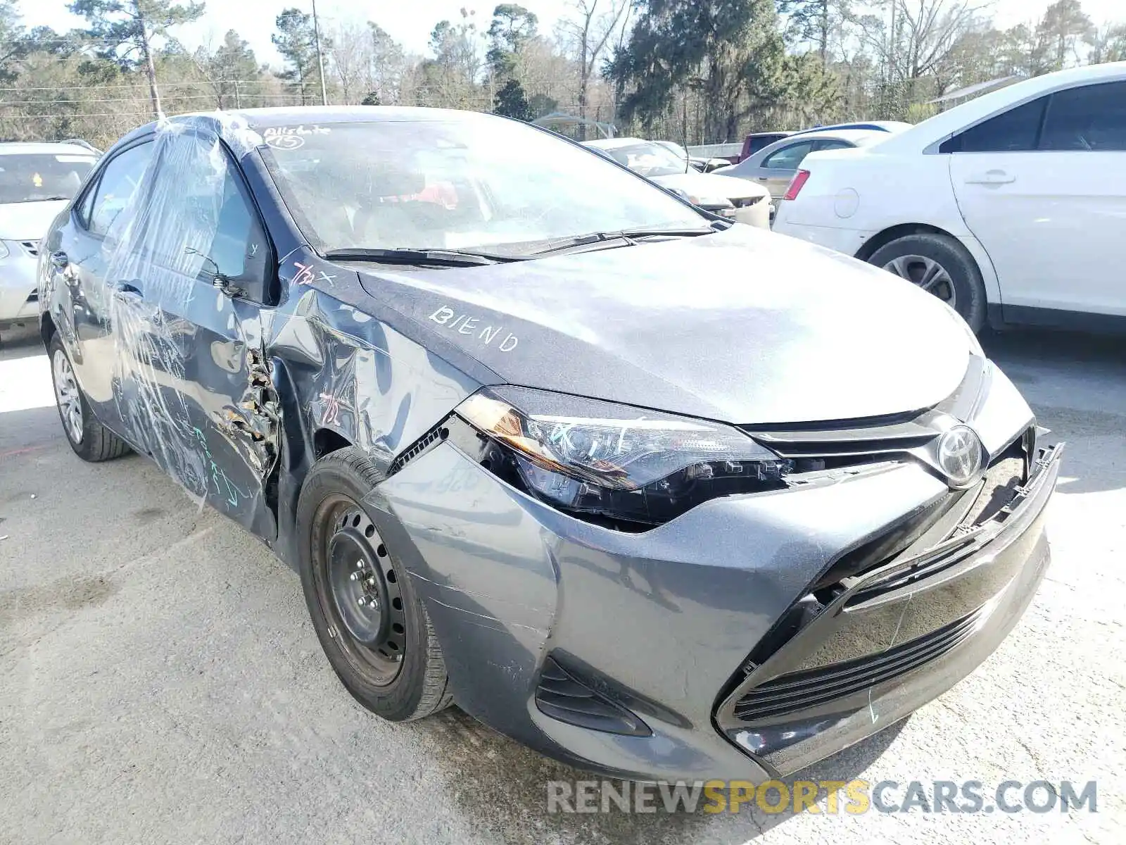 1 Photograph of a damaged car 2T1BURHE9KC164616 TOYOTA COROLLA 2019