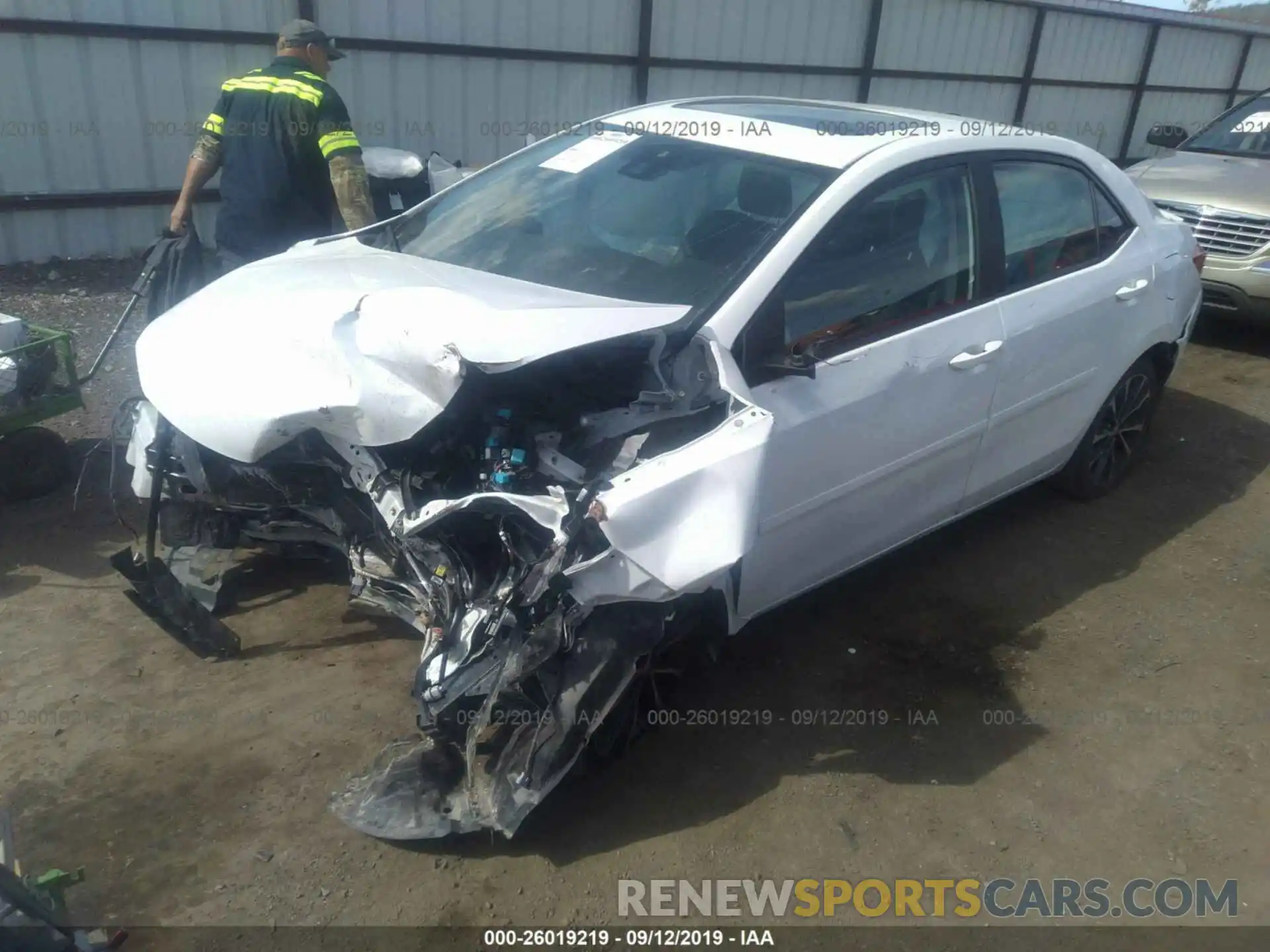 2 Photograph of a damaged car 2T1BURHE9KC165040 TOYOTA COROLLA 2019