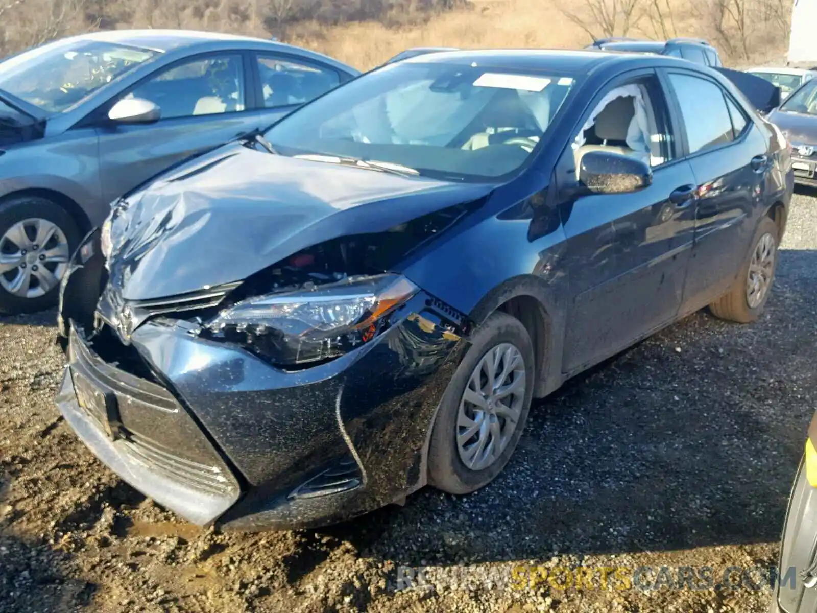 2 Photograph of a damaged car 2T1BURHE9KC165703 TOYOTA COROLLA 2019