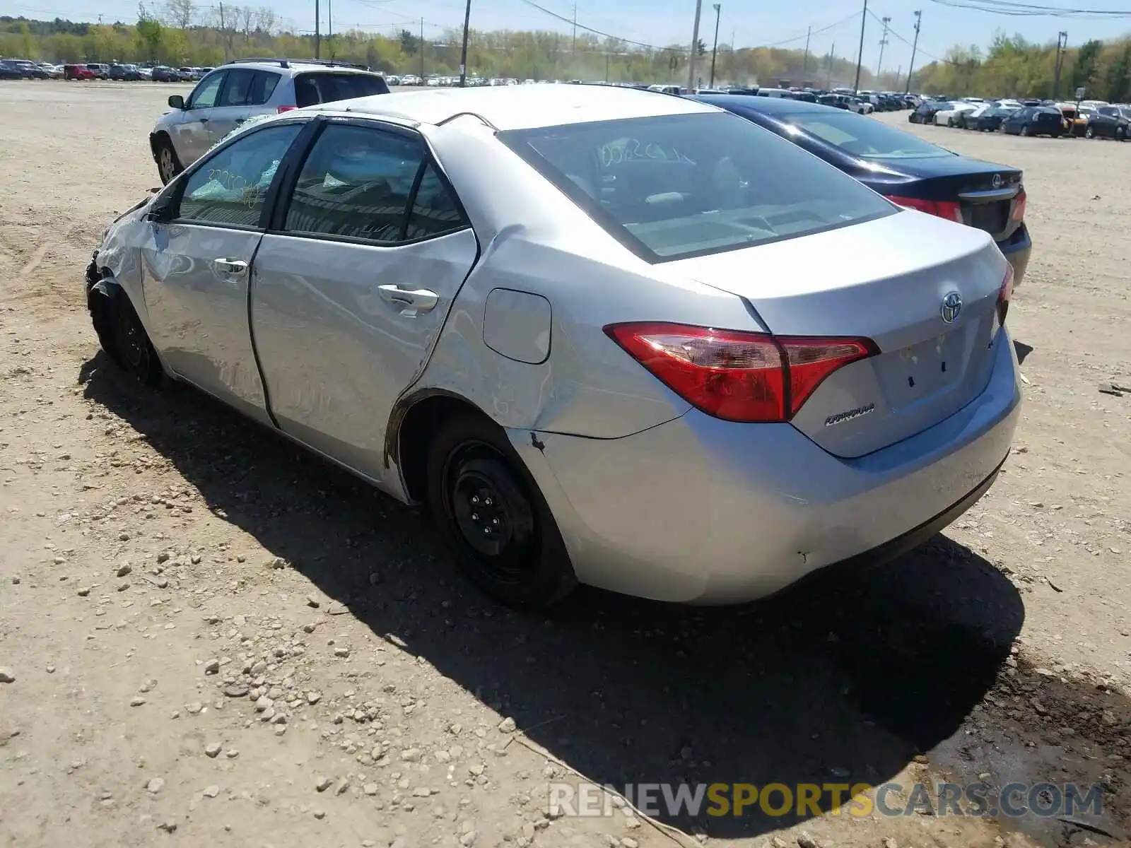 3 Photograph of a damaged car 2T1BURHE9KC166589 TOYOTA COROLLA 2019