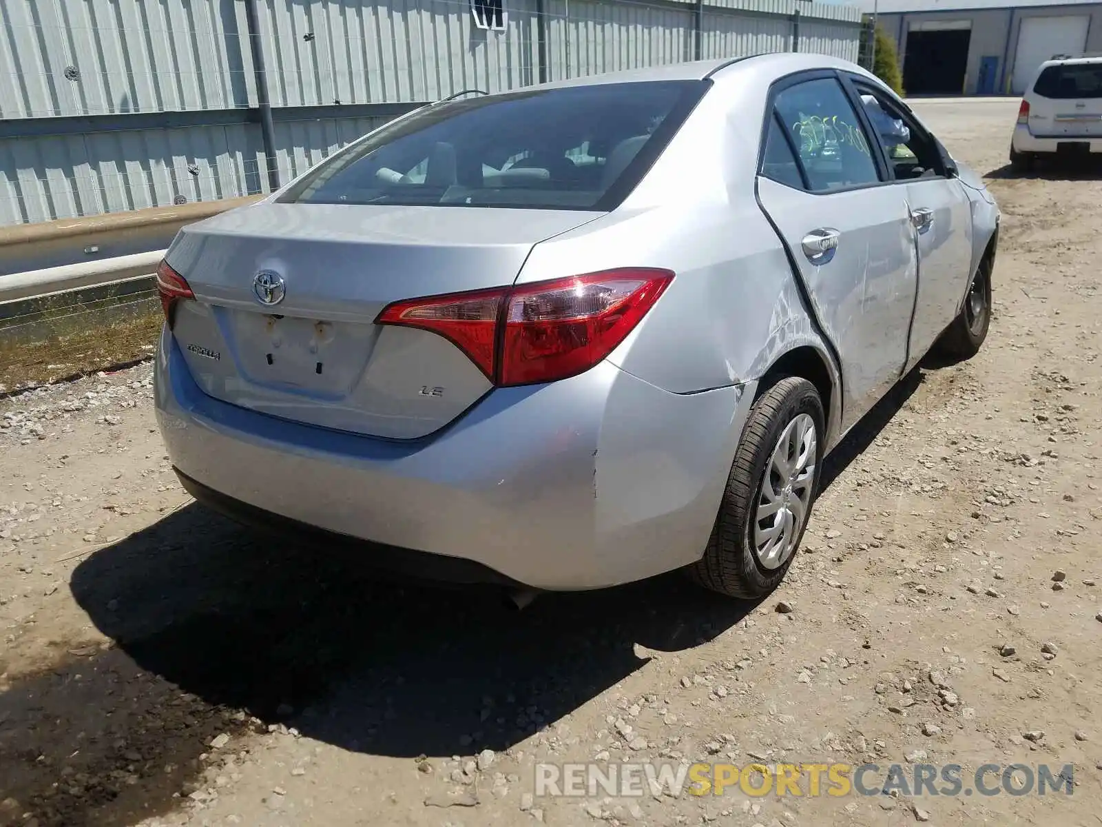 4 Photograph of a damaged car 2T1BURHE9KC166589 TOYOTA COROLLA 2019