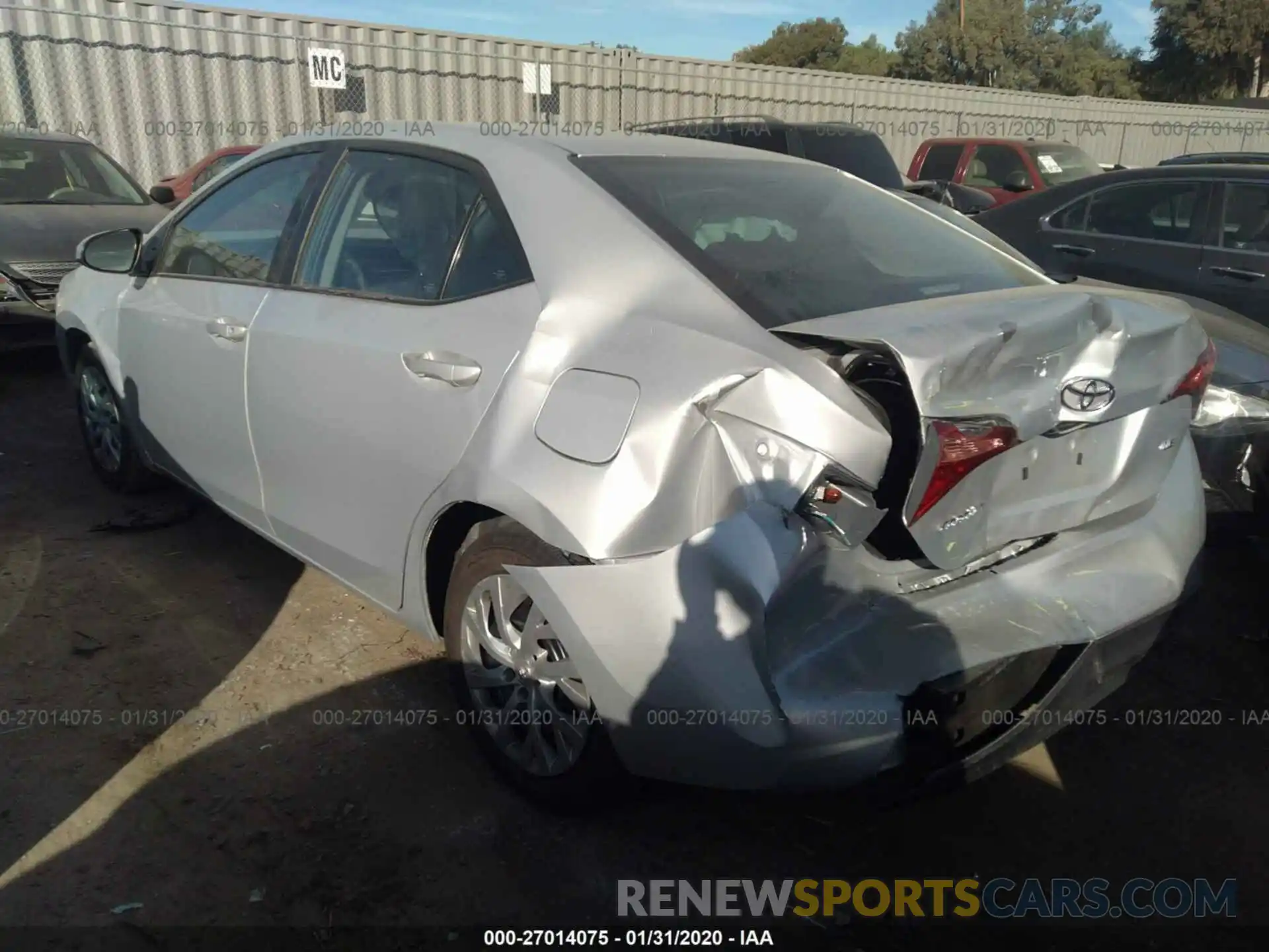 3 Photograph of a damaged car 2T1BURHE9KC167774 TOYOTA COROLLA 2019