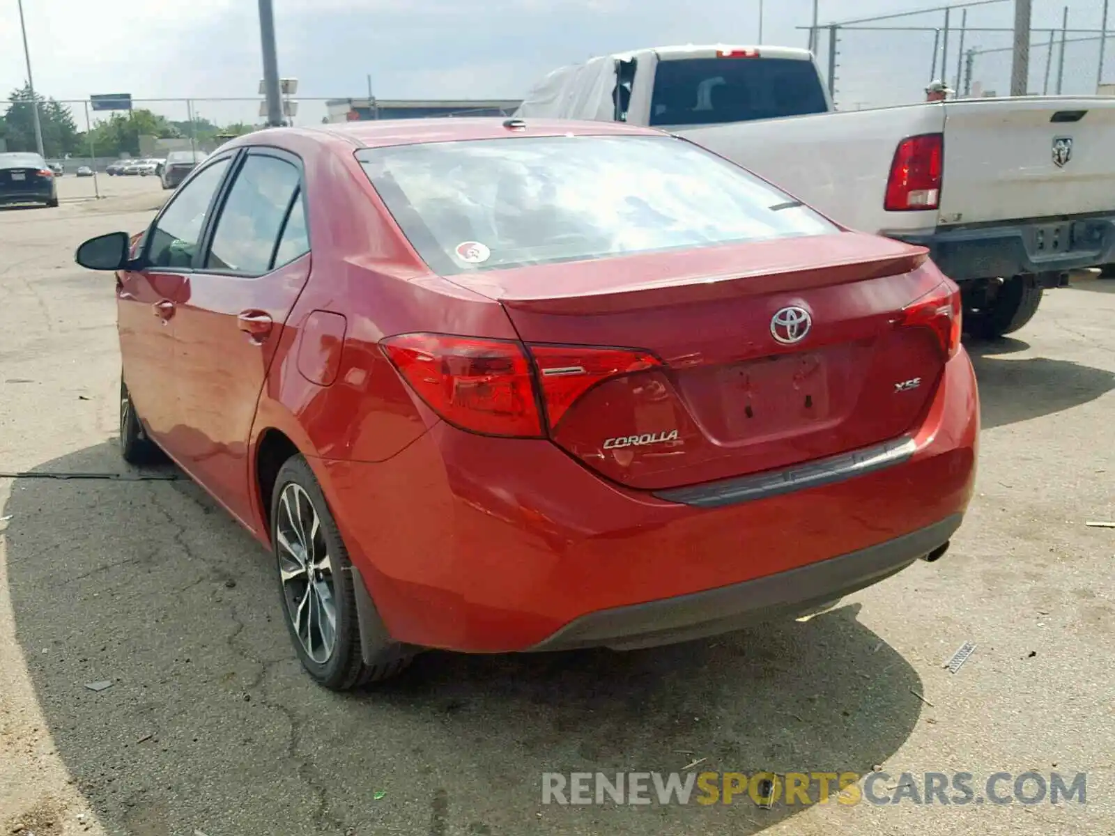 3 Photograph of a damaged car 2T1BURHE9KC168262 TOYOTA COROLLA 2019