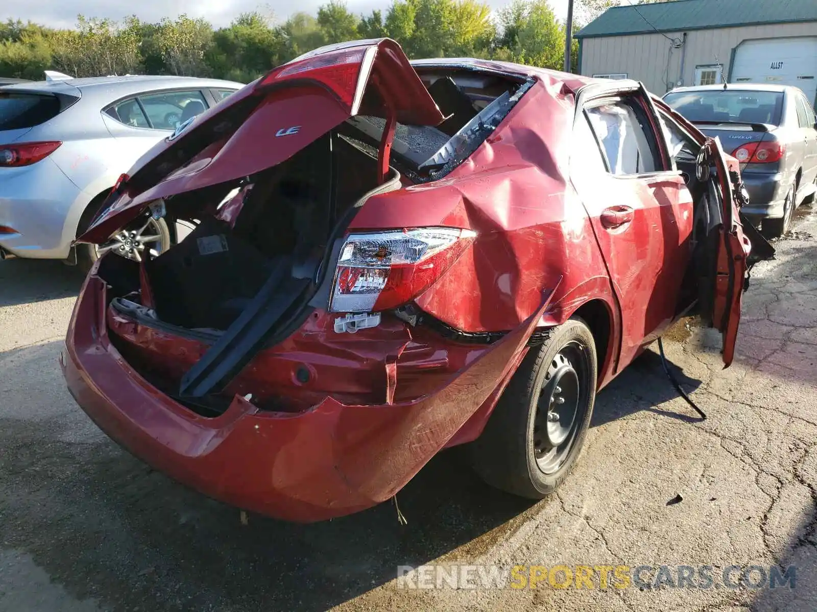 4 Photograph of a damaged car 2T1BURHE9KC170237 TOYOTA COROLLA 2019