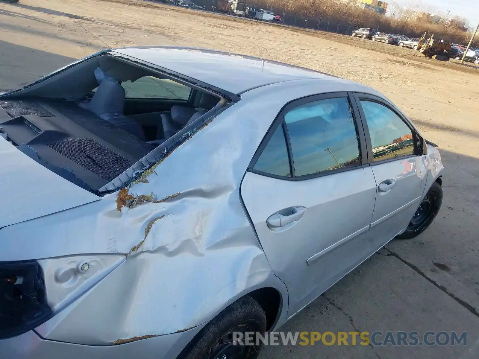 9 Photograph of a damaged car 2T1BURHE9KC170710 TOYOTA COROLLA 2019