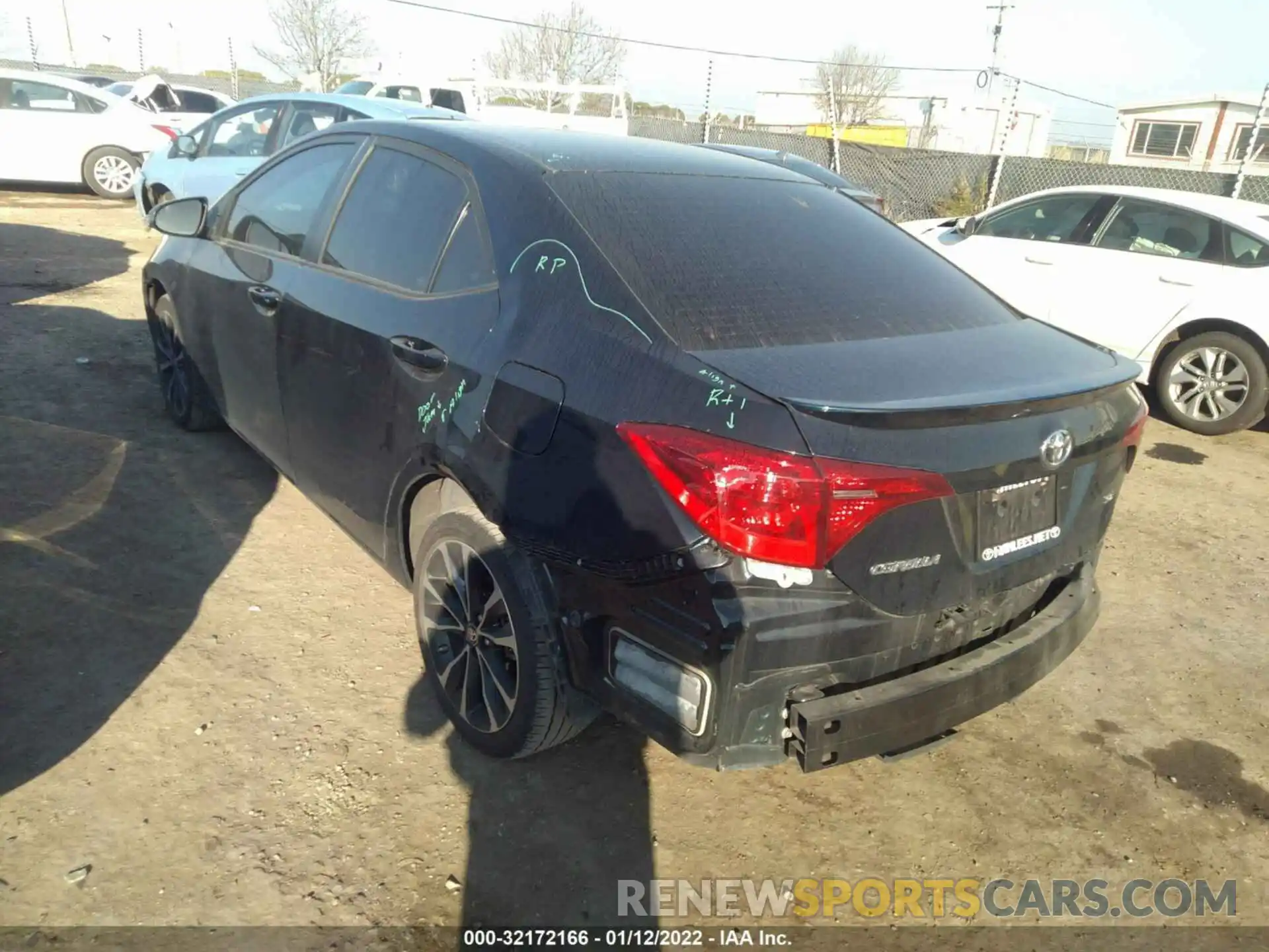 3 Photograph of a damaged car 2T1BURHE9KC171484 TOYOTA COROLLA 2019