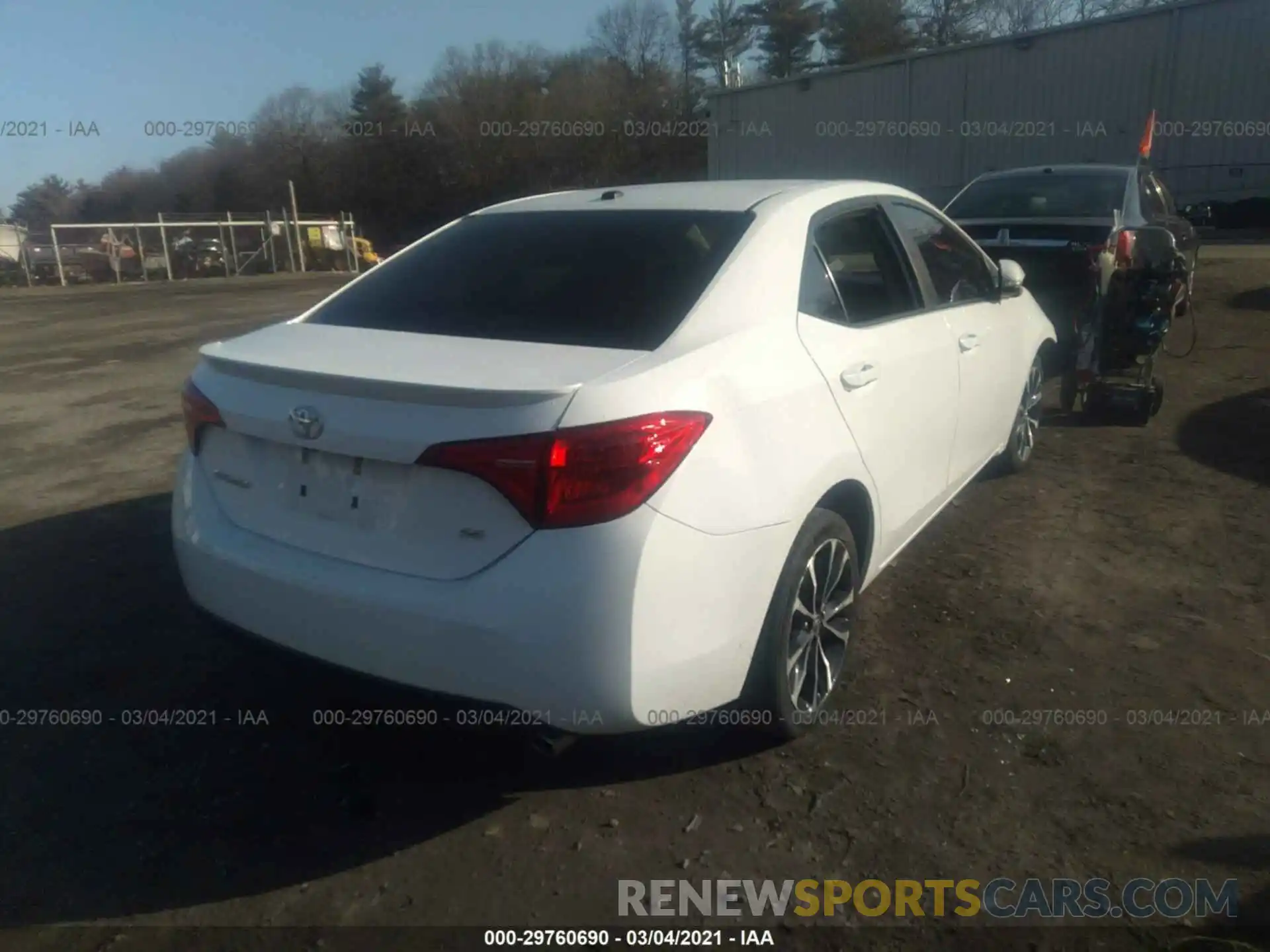 4 Photograph of a damaged car 2T1BURHE9KC171579 TOYOTA COROLLA 2019