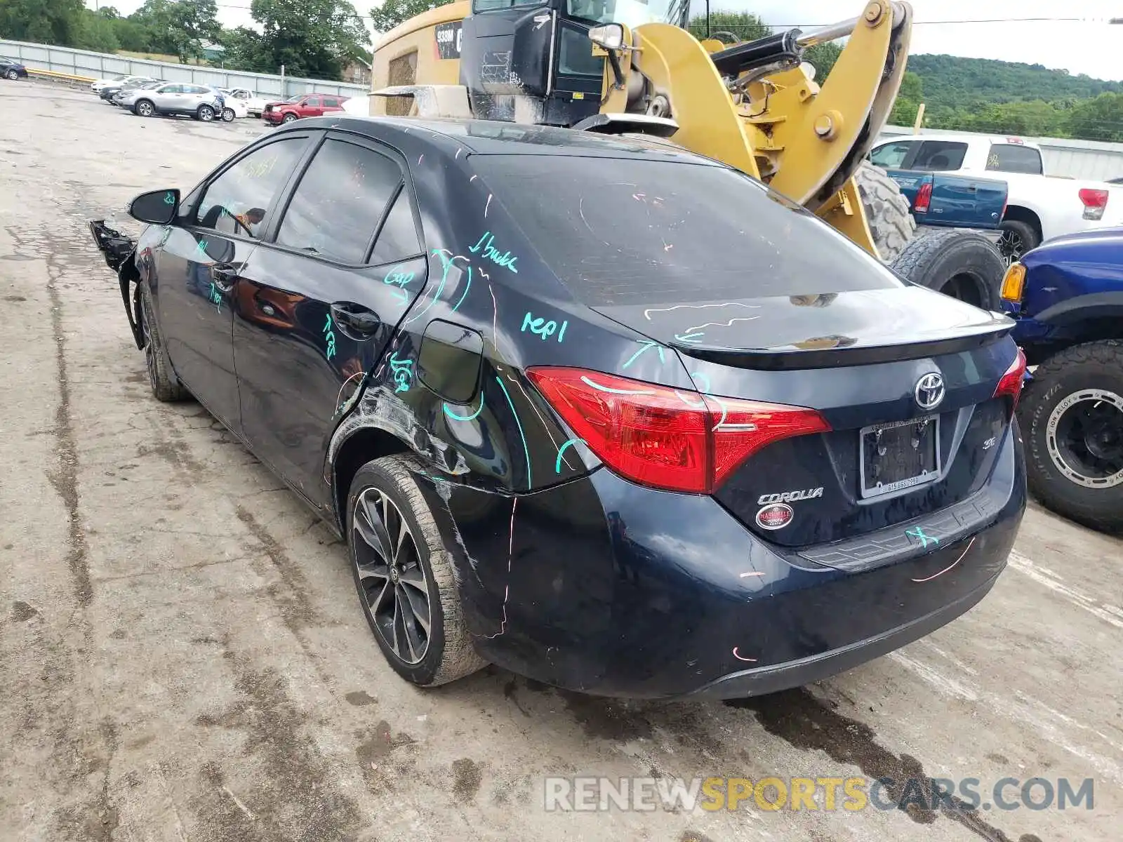 3 Photograph of a damaged car 2T1BURHE9KC171887 TOYOTA COROLLA 2019