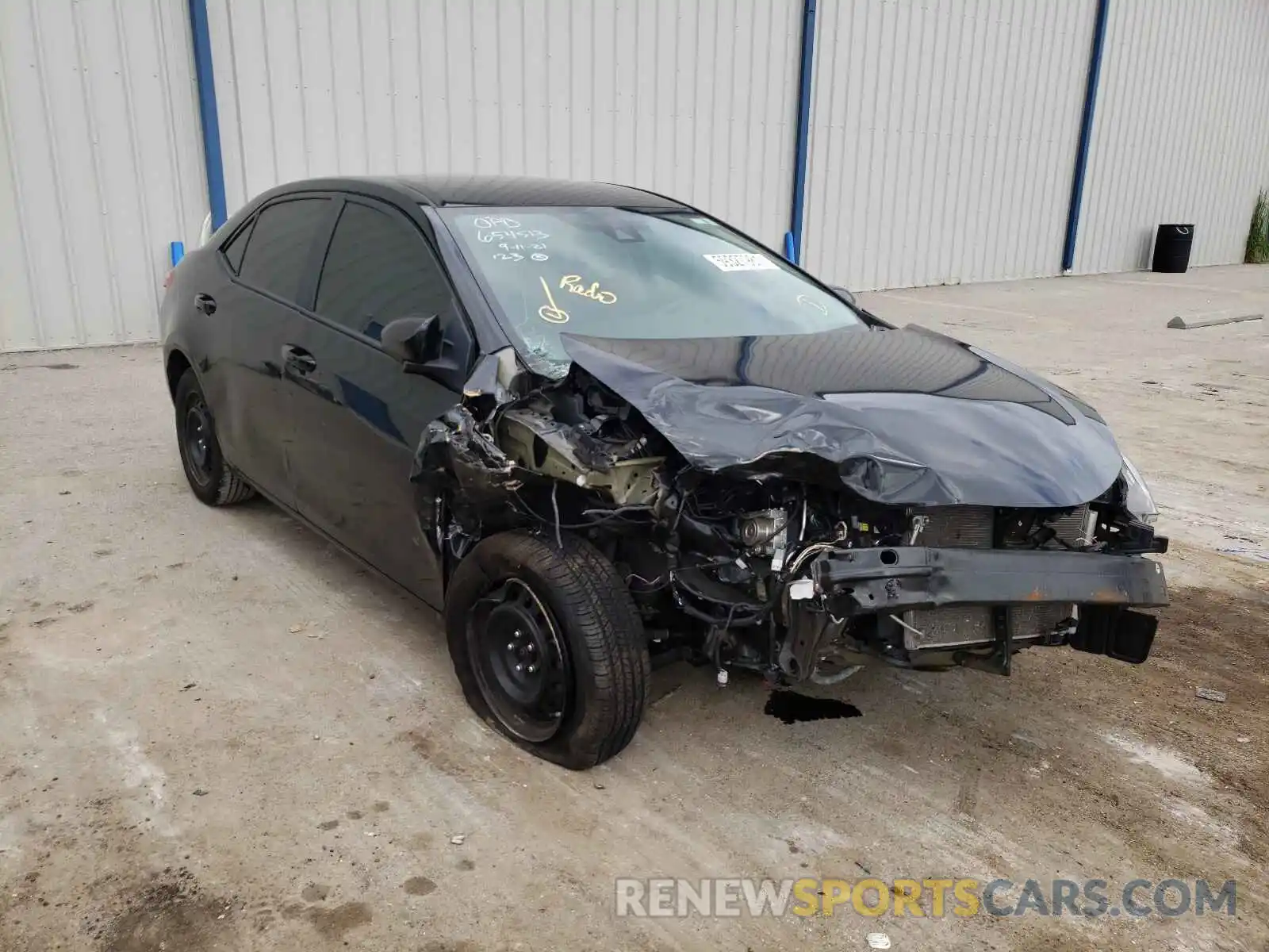 1 Photograph of a damaged car 2T1BURHE9KC173610 TOYOTA COROLLA 2019