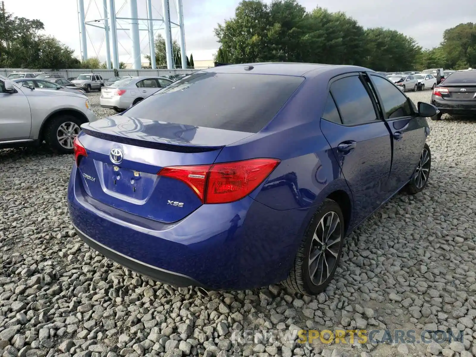 4 Photograph of a damaged car 2T1BURHE9KC173977 TOYOTA COROLLA 2019