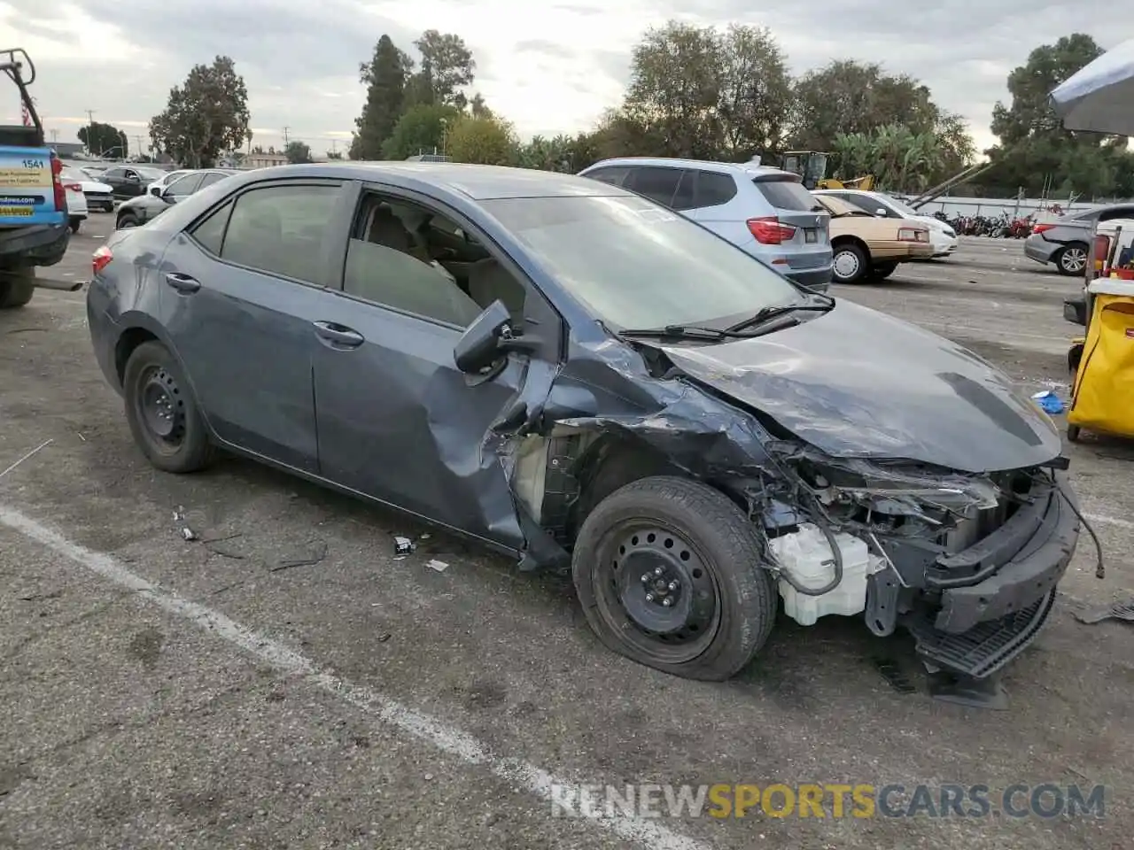 4 Photograph of a damaged car 2T1BURHE9KC174160 TOYOTA COROLLA 2019