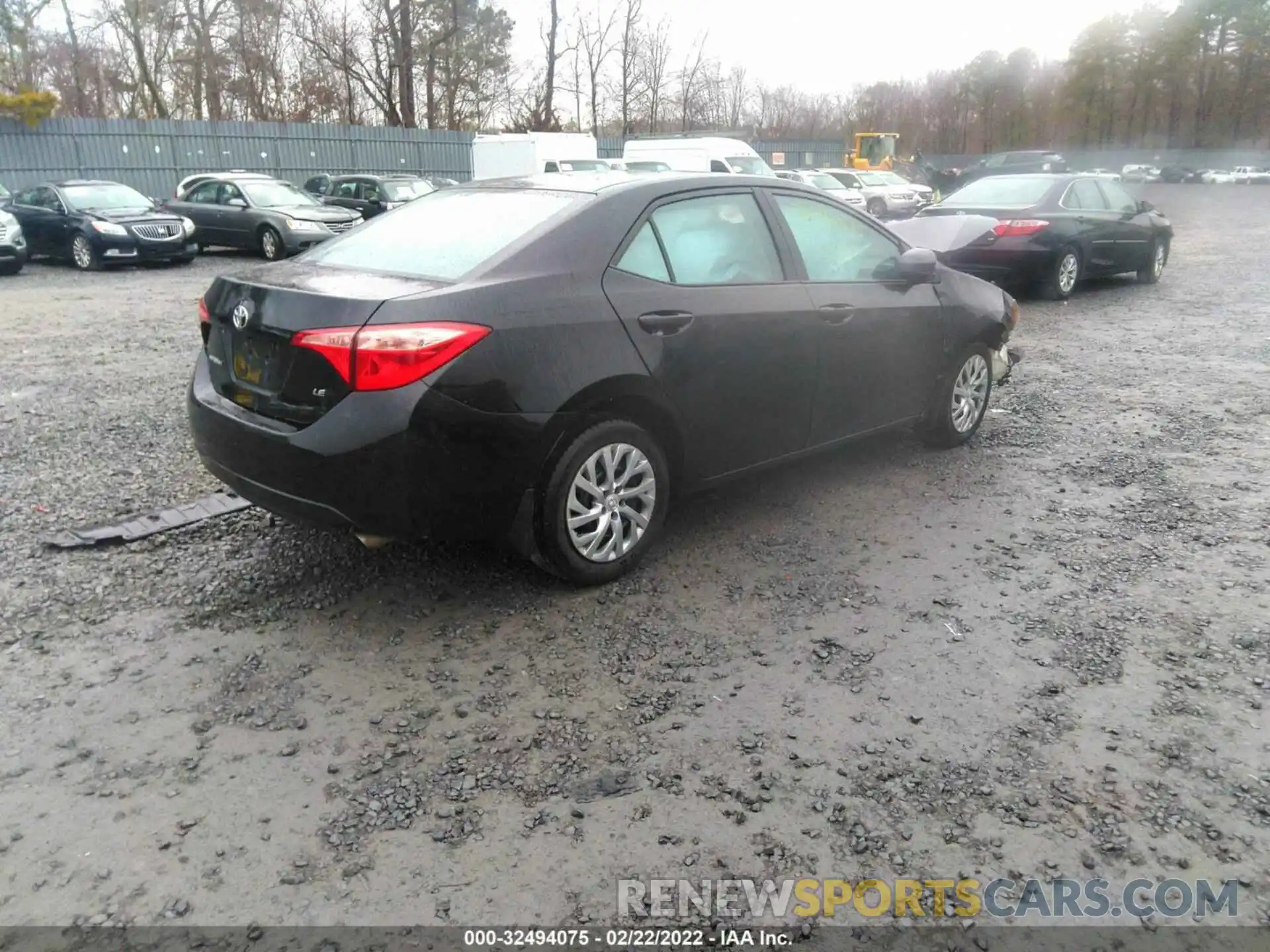 4 Photograph of a damaged car 2T1BURHE9KC174644 TOYOTA COROLLA 2019