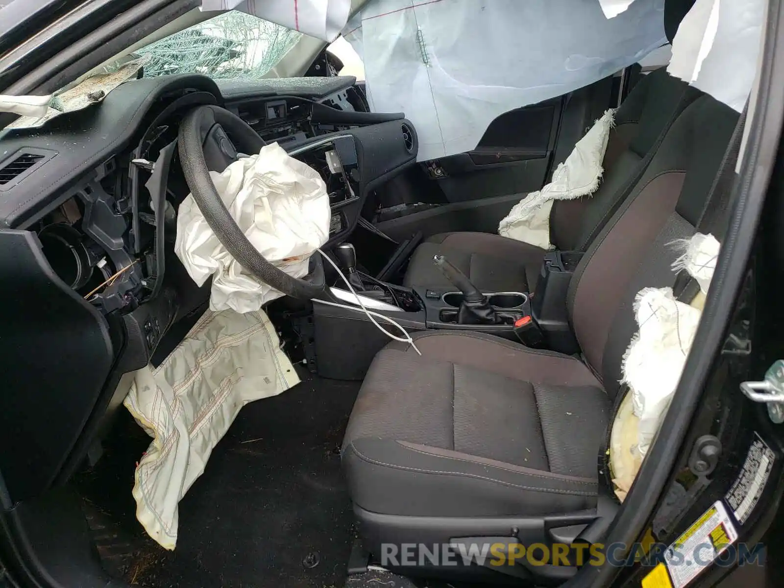 5 Photograph of a damaged car 2T1BURHE9KC178659 TOYOTA COROLLA 2019