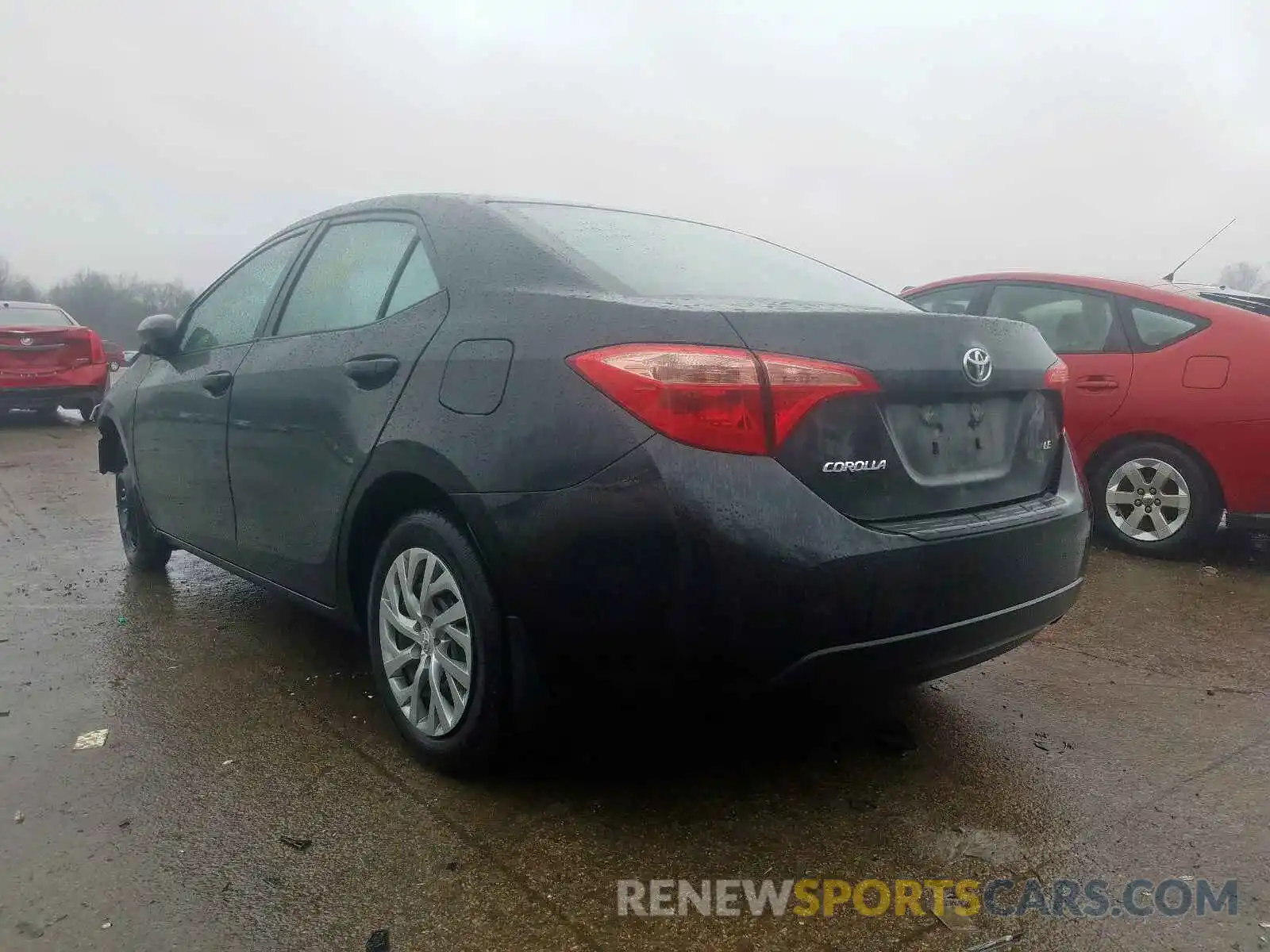 3 Photograph of a damaged car 2T1BURHE9KC179469 TOYOTA COROLLA 2019