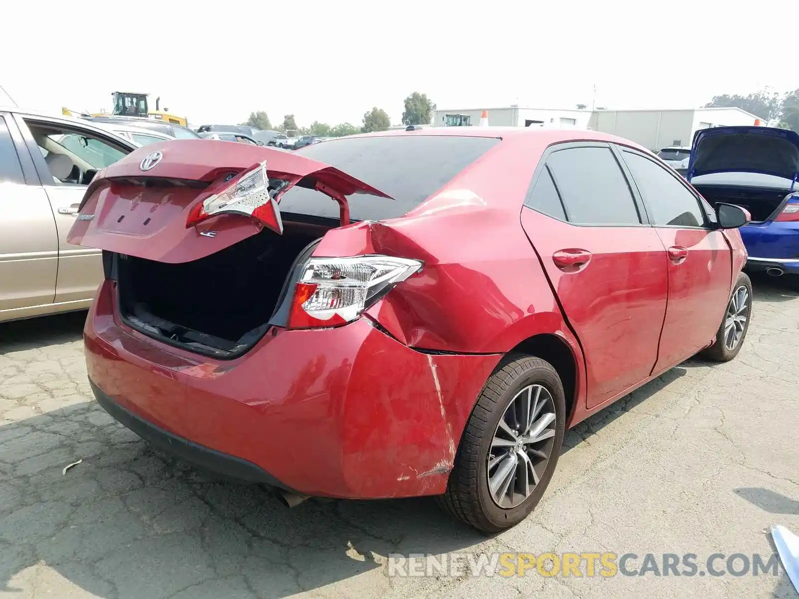 4 Photograph of a damaged car 2T1BURHE9KC179729 TOYOTA COROLLA 2019