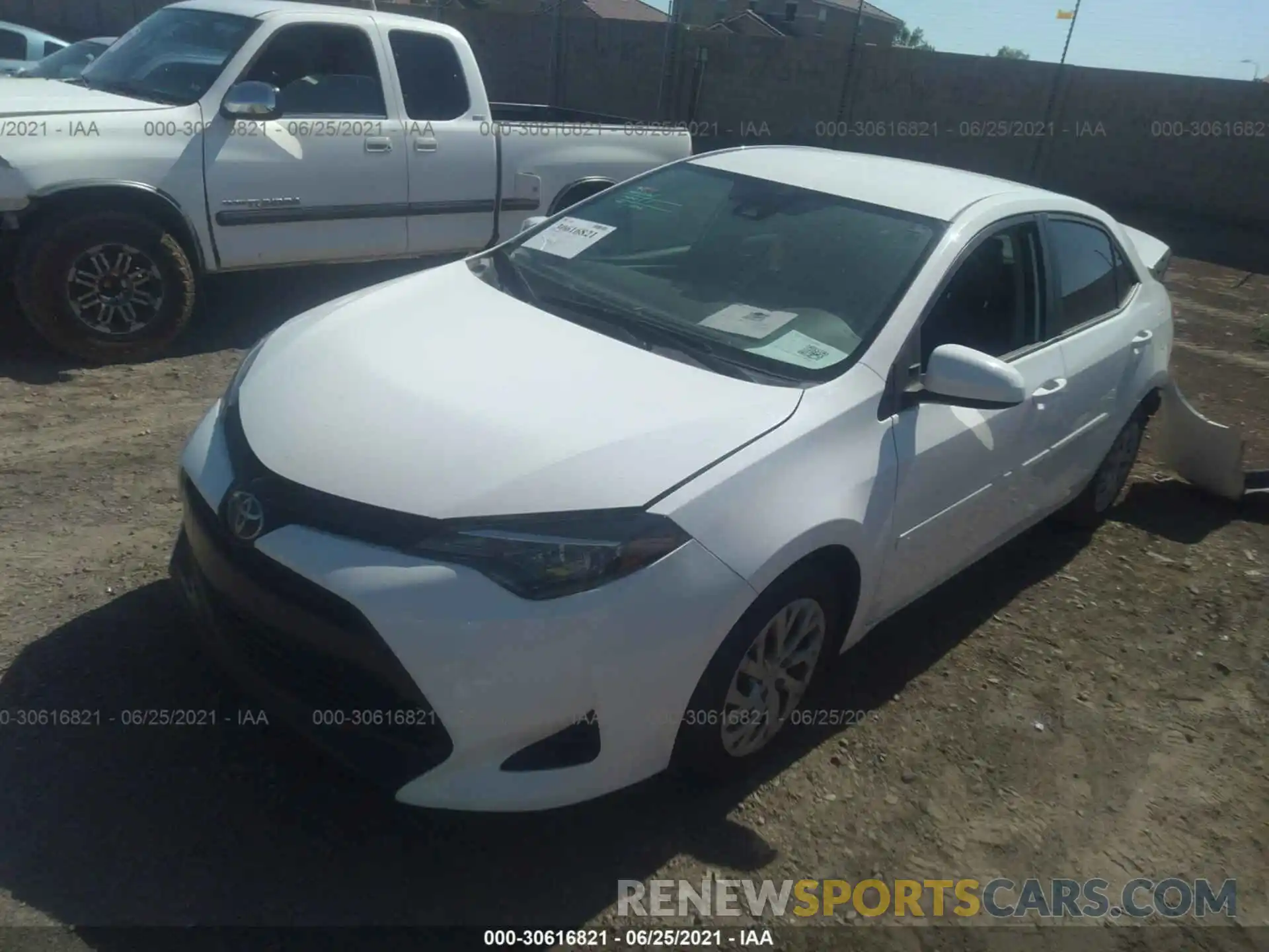 2 Photograph of a damaged car 2T1BURHE9KC180069 TOYOTA COROLLA 2019