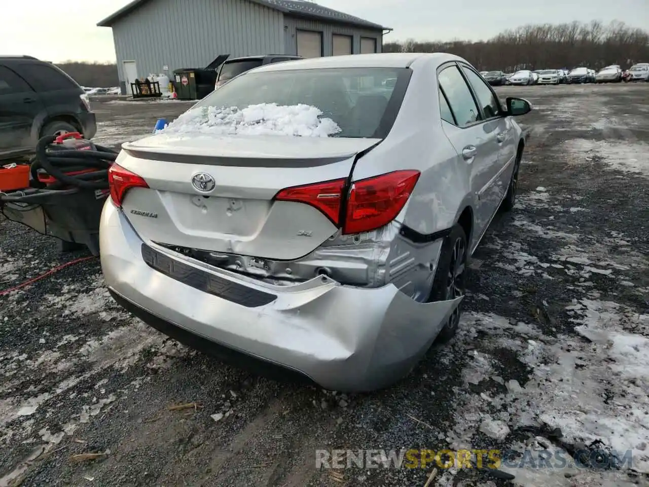 4 Photograph of a damaged car 2T1BURHE9KC180461 TOYOTA COROLLA 2019