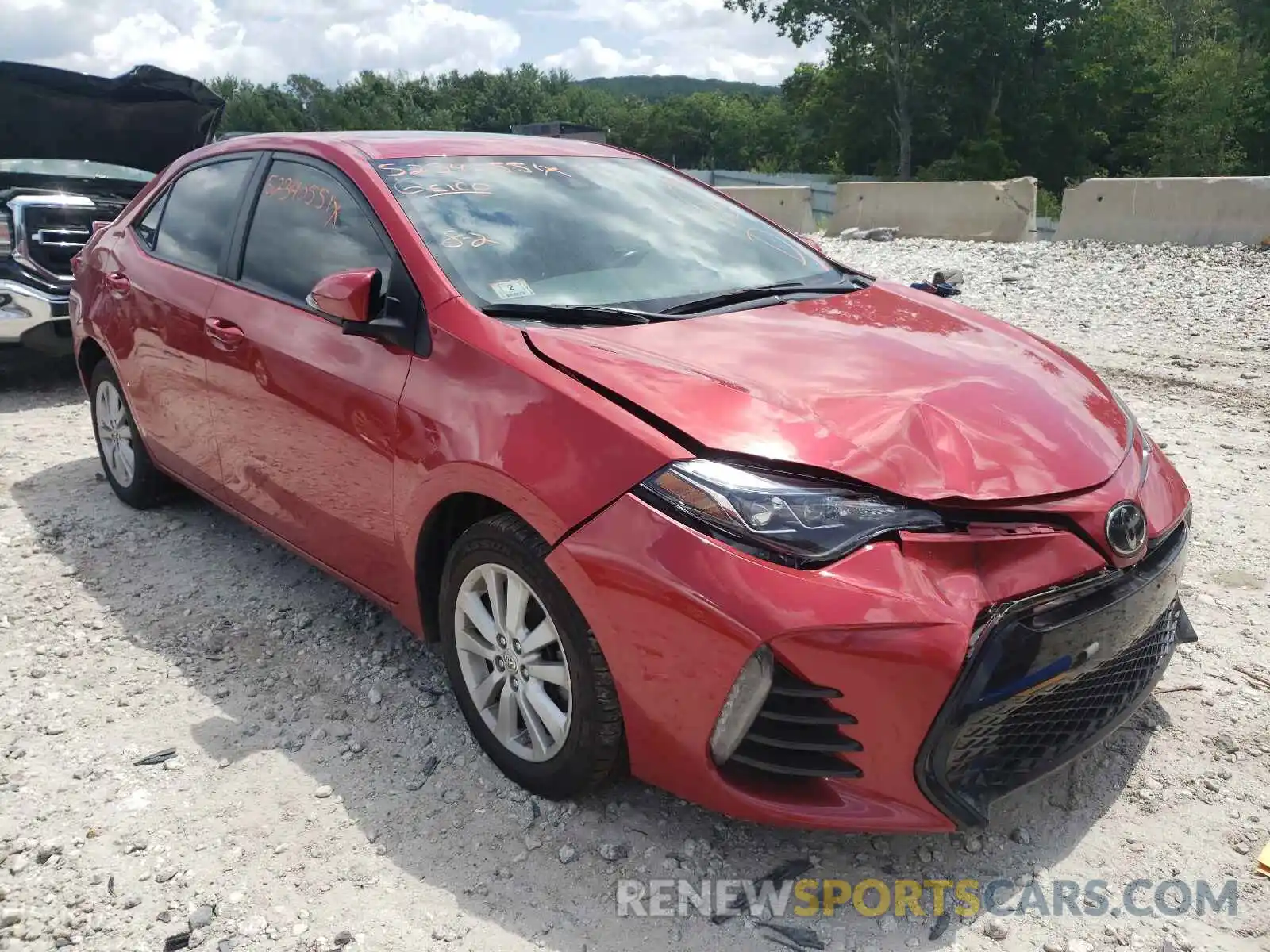 1 Photograph of a damaged car 2T1BURHE9KC180735 TOYOTA COROLLA 2019