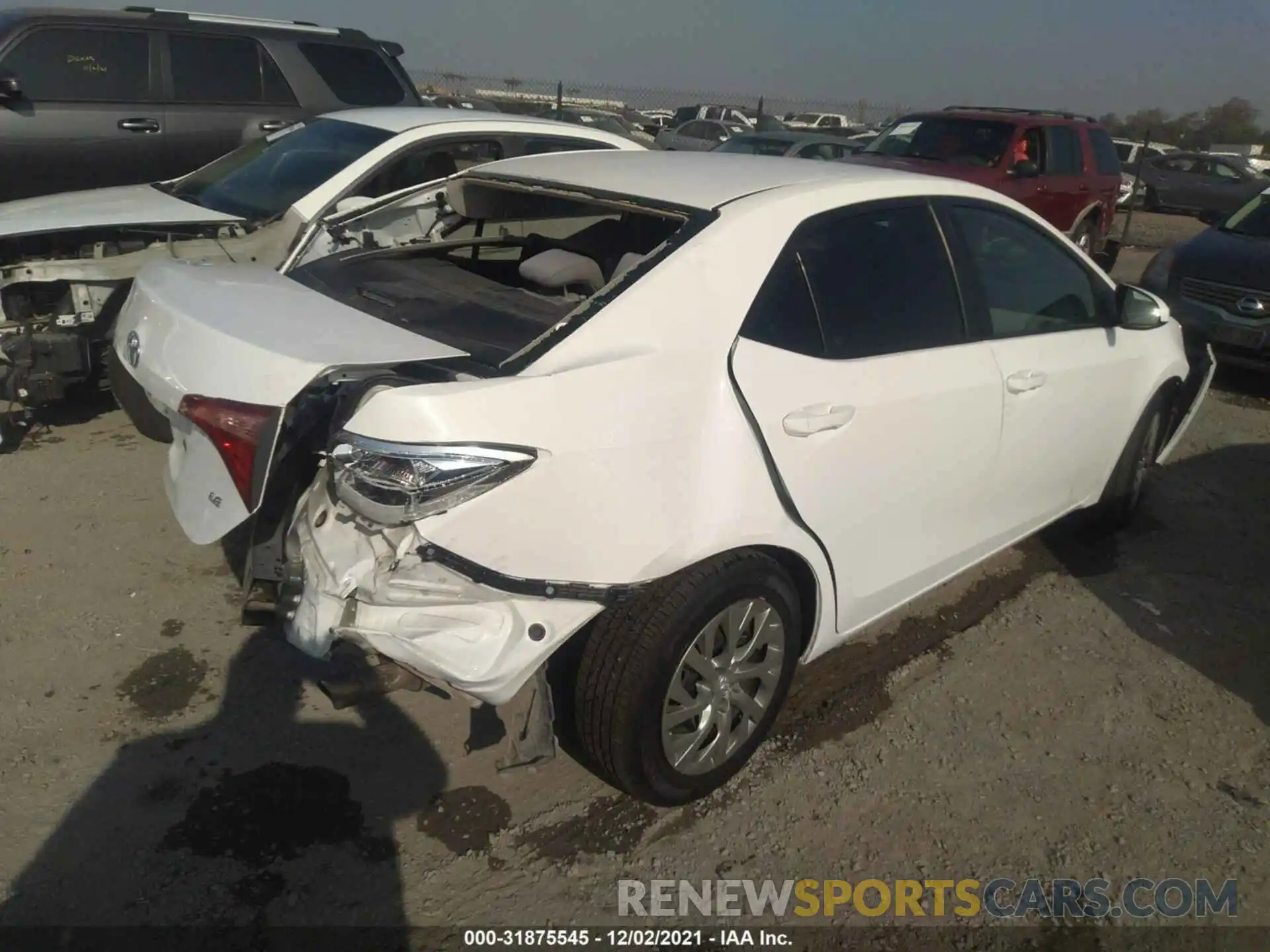 4 Photograph of a damaged car 2T1BURHE9KC180914 TOYOTA COROLLA 2019