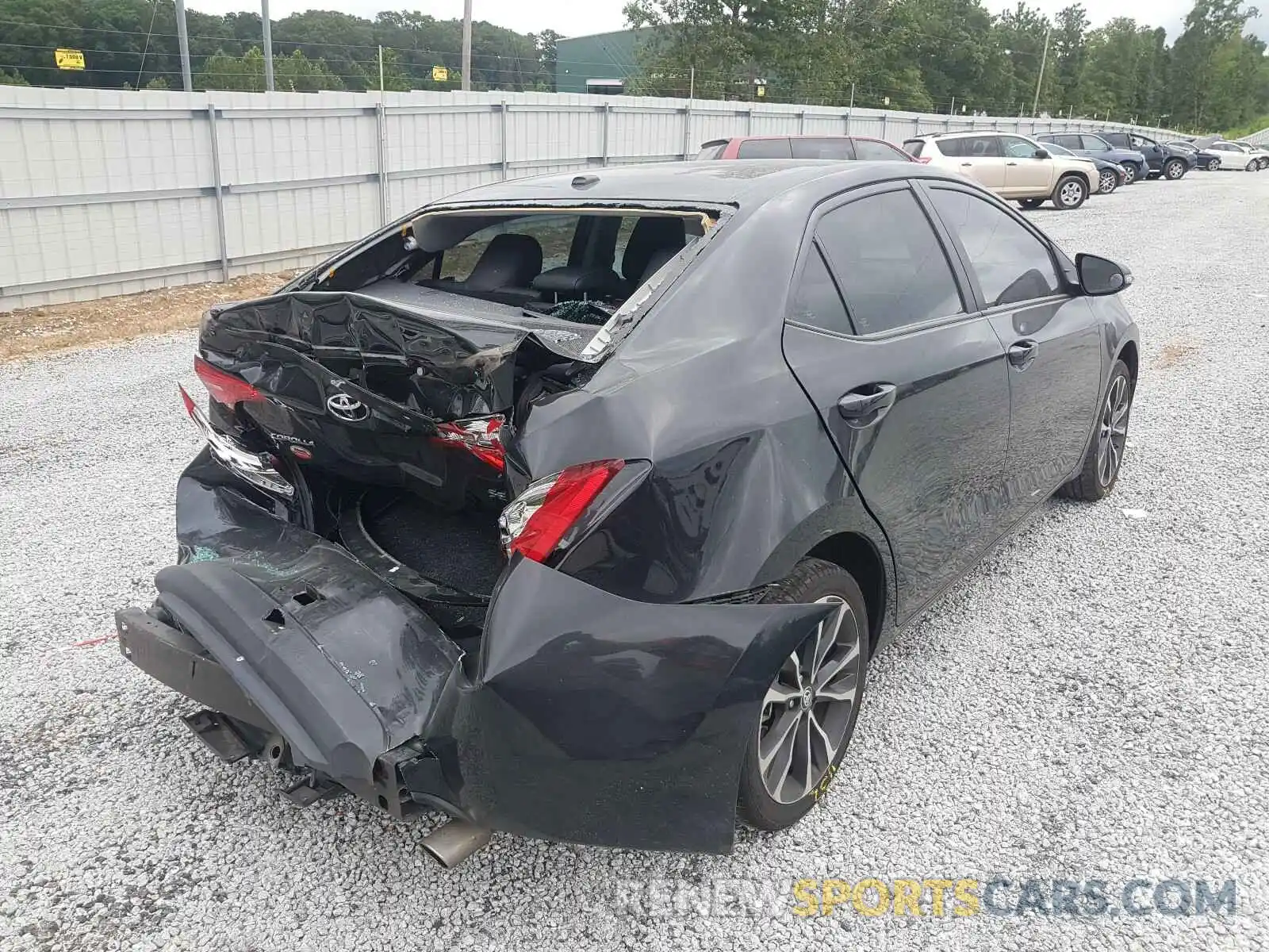 4 Photograph of a damaged car 2T1BURHE9KC180962 TOYOTA COROLLA 2019