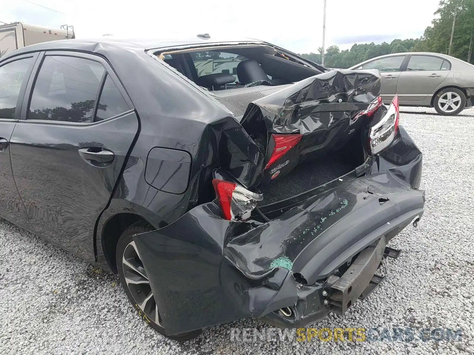 9 Photograph of a damaged car 2T1BURHE9KC180962 TOYOTA COROLLA 2019