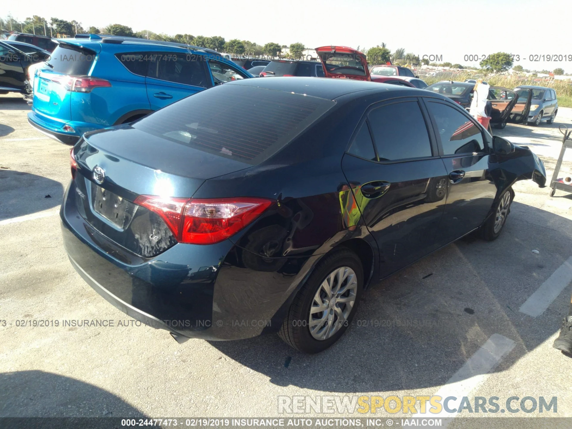 4 Photograph of a damaged car 2T1BURHE9KC181545 TOYOTA COROLLA 2019