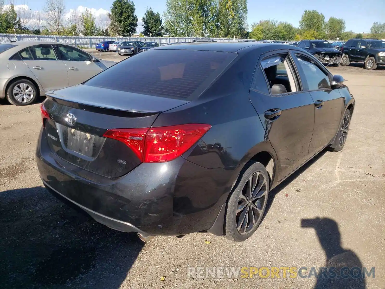 4 Photograph of a damaged car 2T1BURHE9KC181688 TOYOTA COROLLA 2019