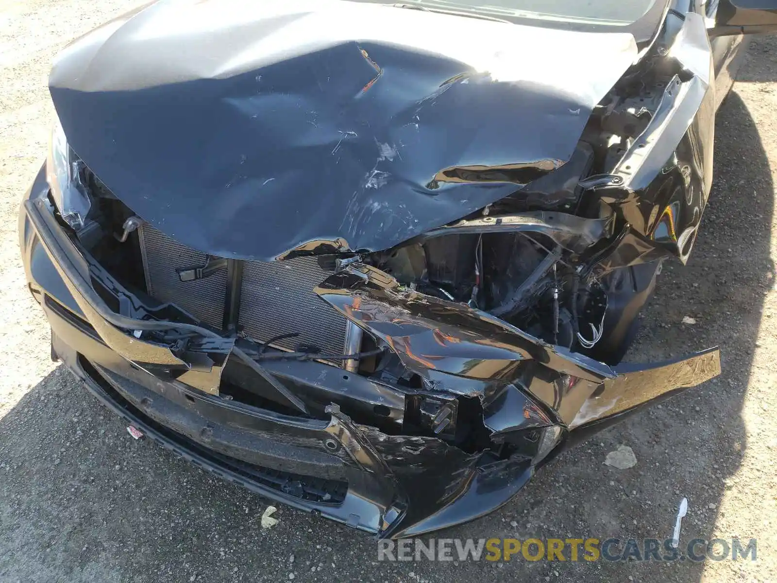 9 Photograph of a damaged car 2T1BURHE9KC181688 TOYOTA COROLLA 2019