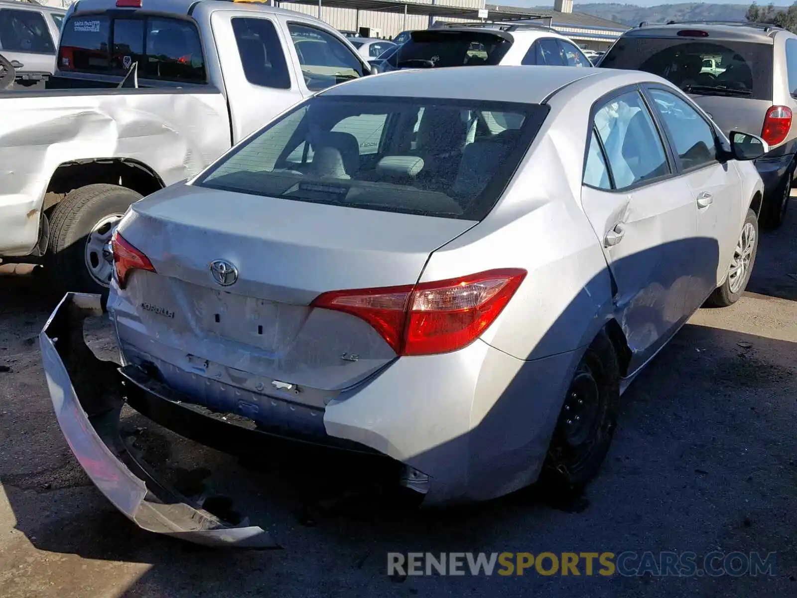 4 Photograph of a damaged car 2T1BURHE9KC182355 TOYOTA COROLLA 2019