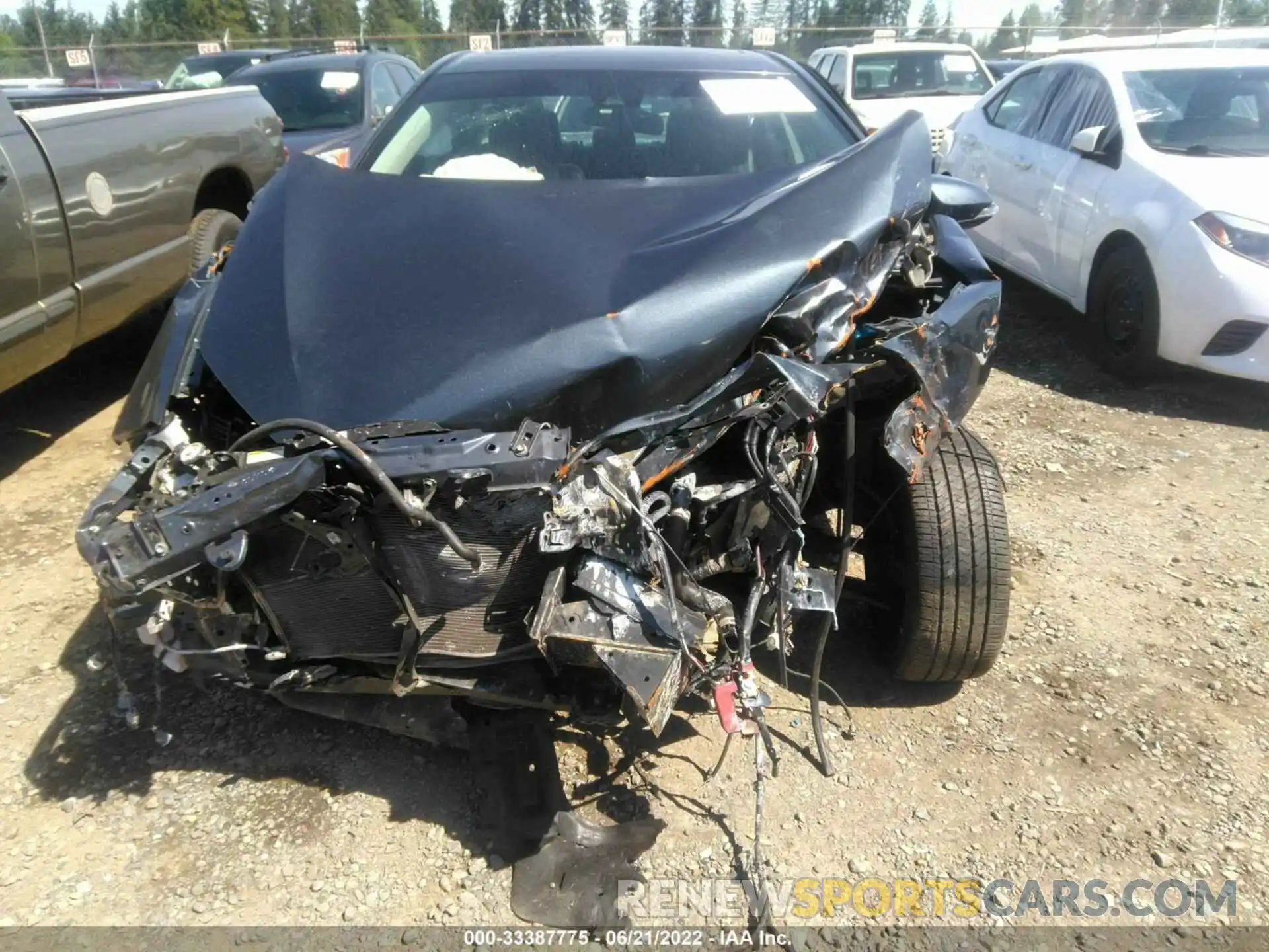 6 Photograph of a damaged car 2T1BURHE9KC182520 TOYOTA COROLLA 2019